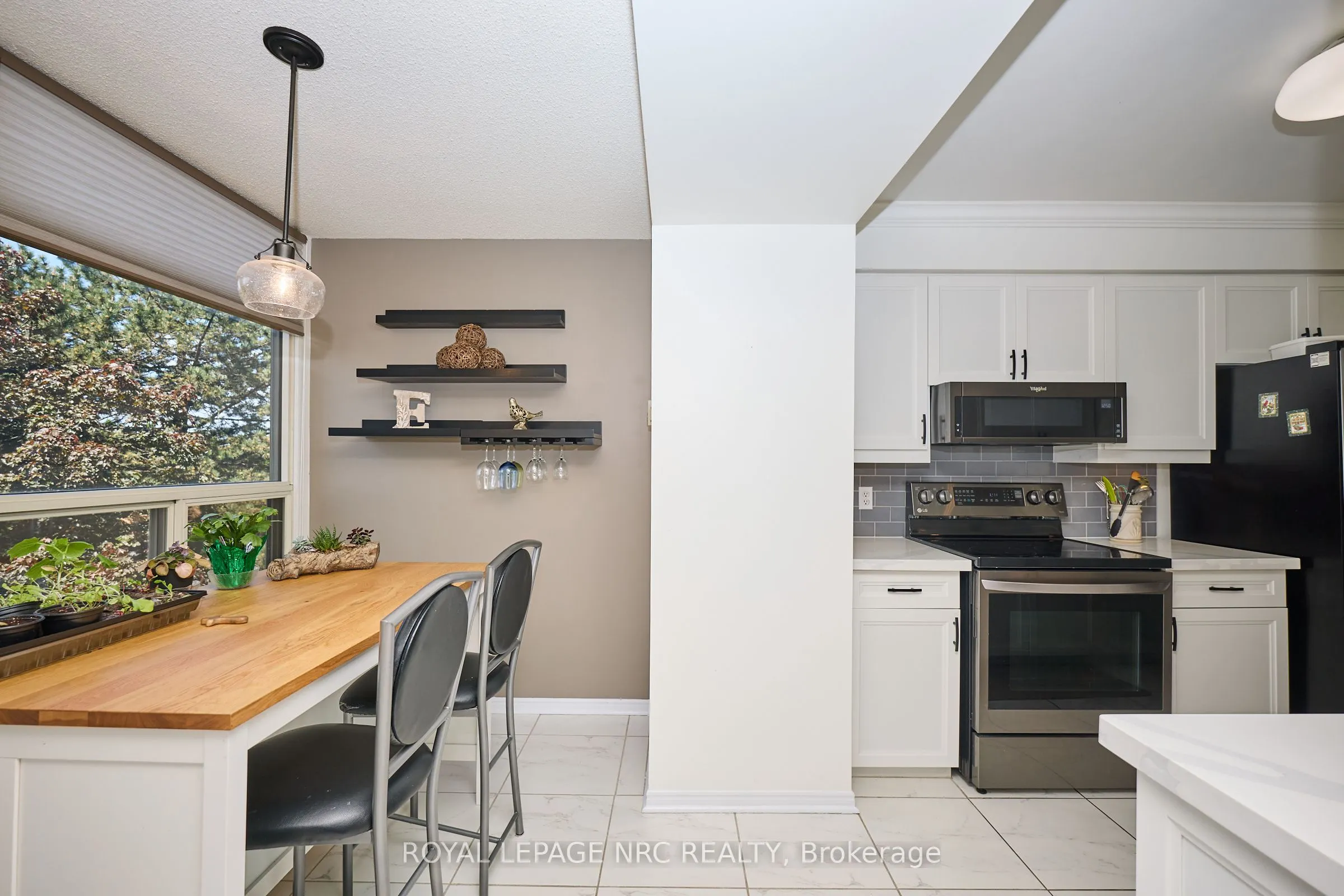 5100 DORCHESTER Road, #403
