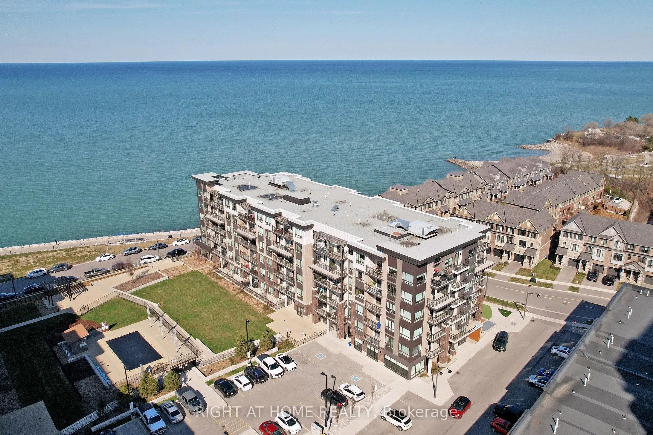 10 Esplanade Lane #616
