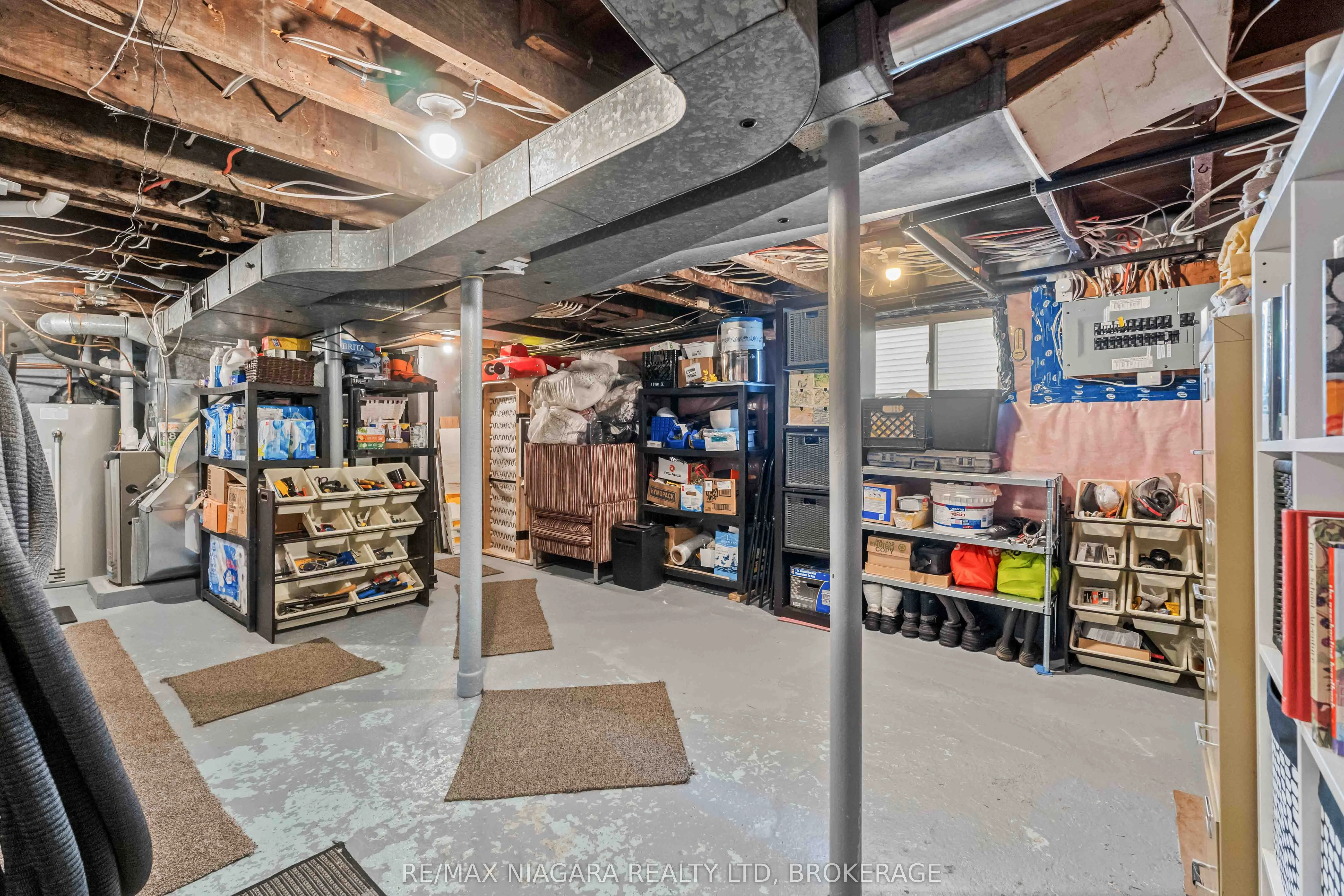 433 Davis Street