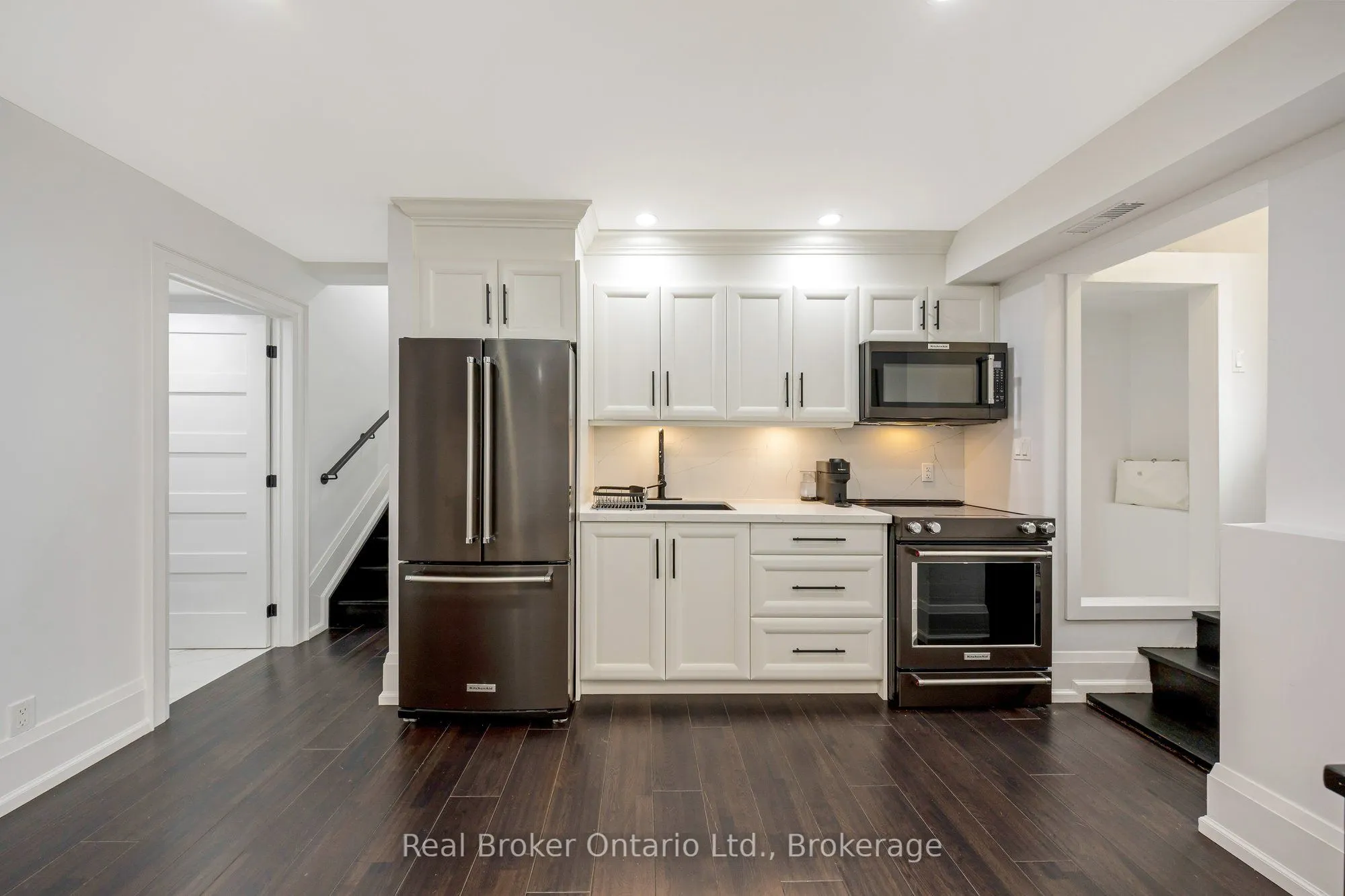 5938 Trafalgar Road