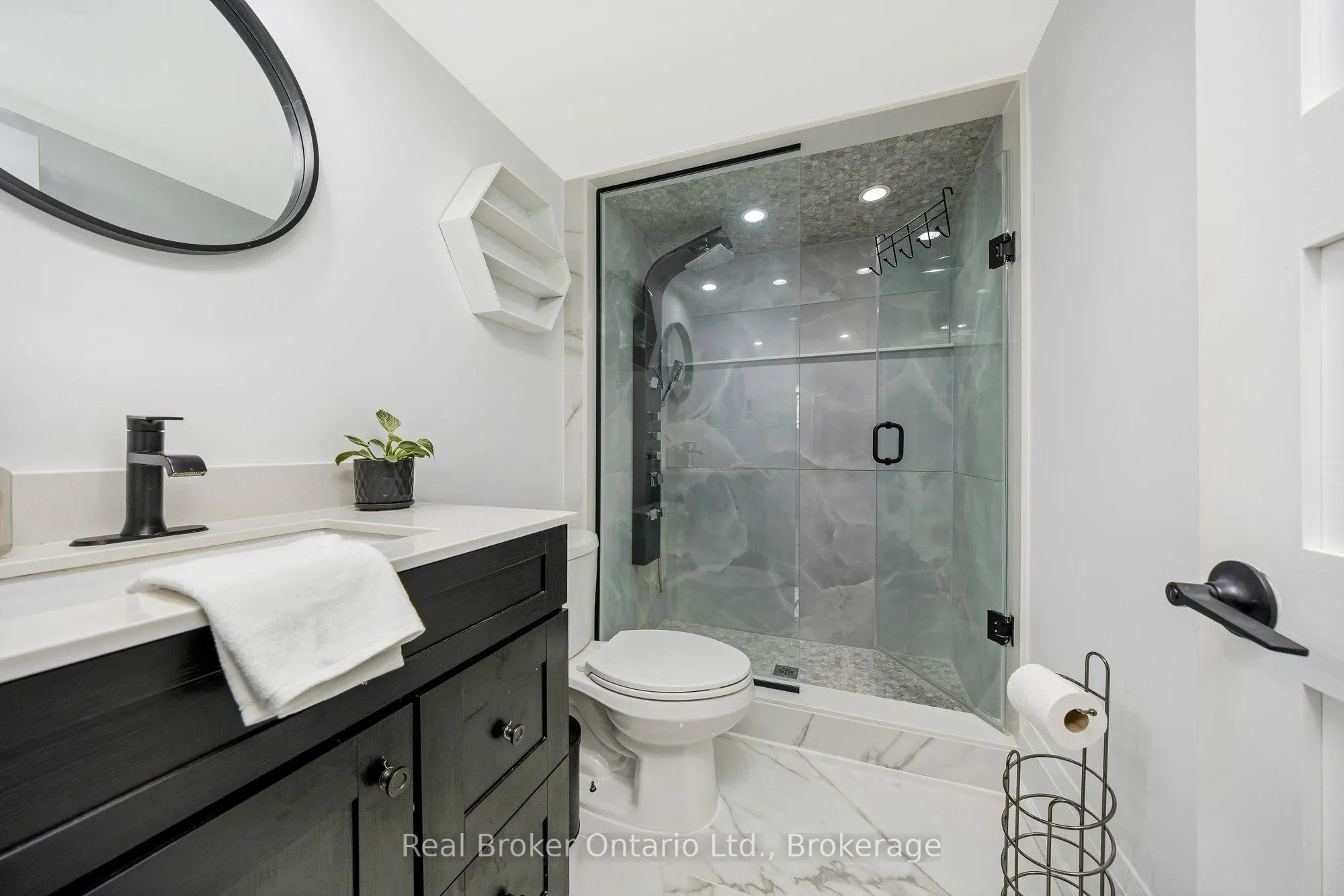 5938 Trafalgar Road