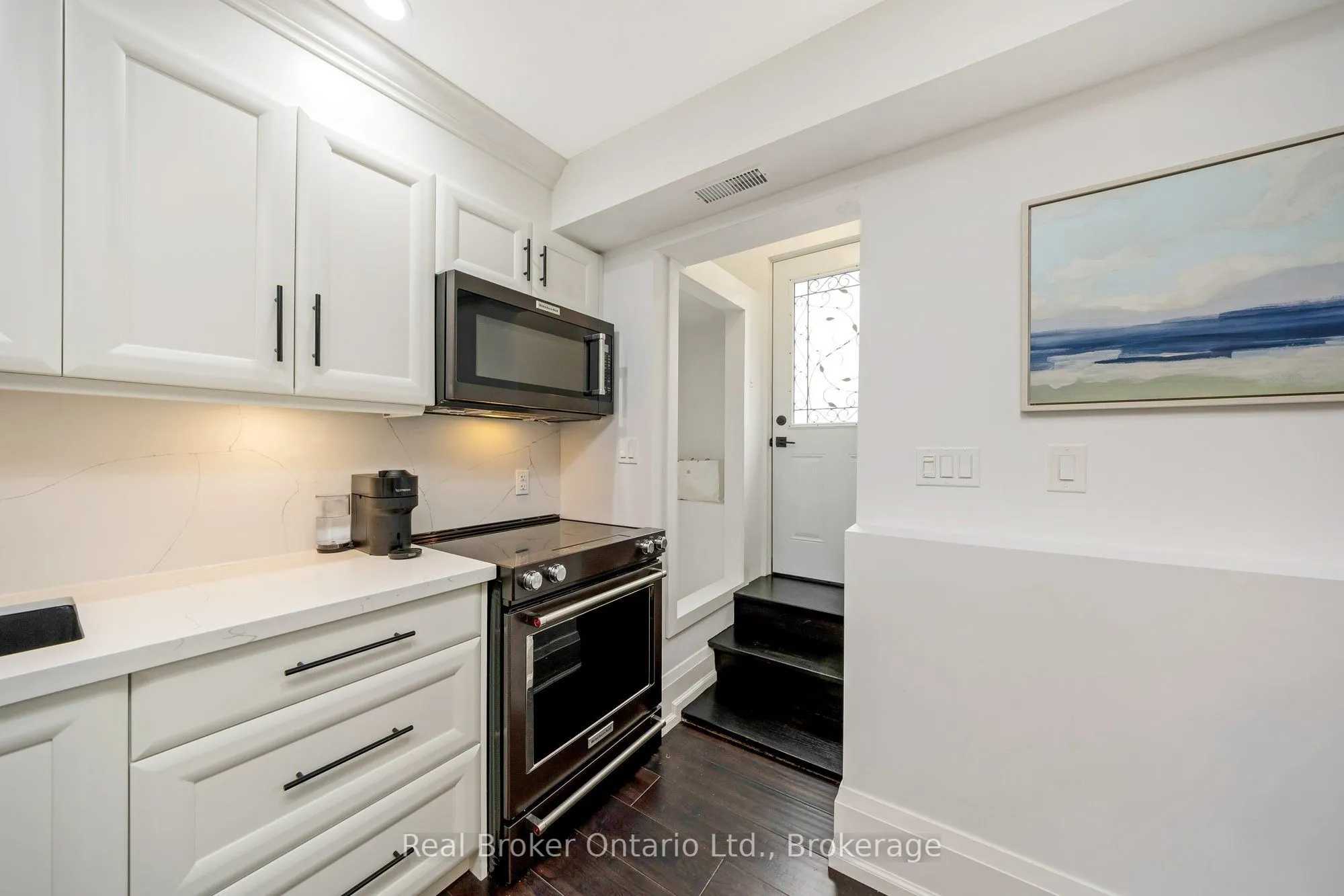 5938 Trafalgar Road
