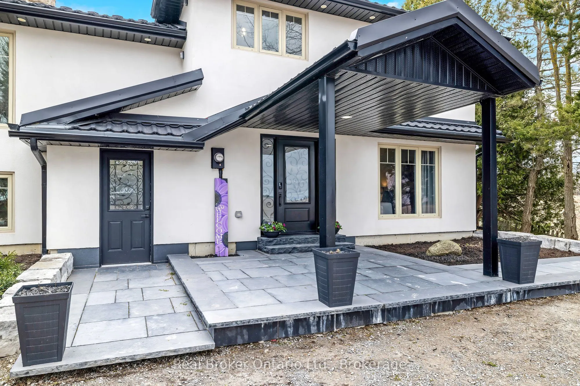 5938 Trafalgar Road
