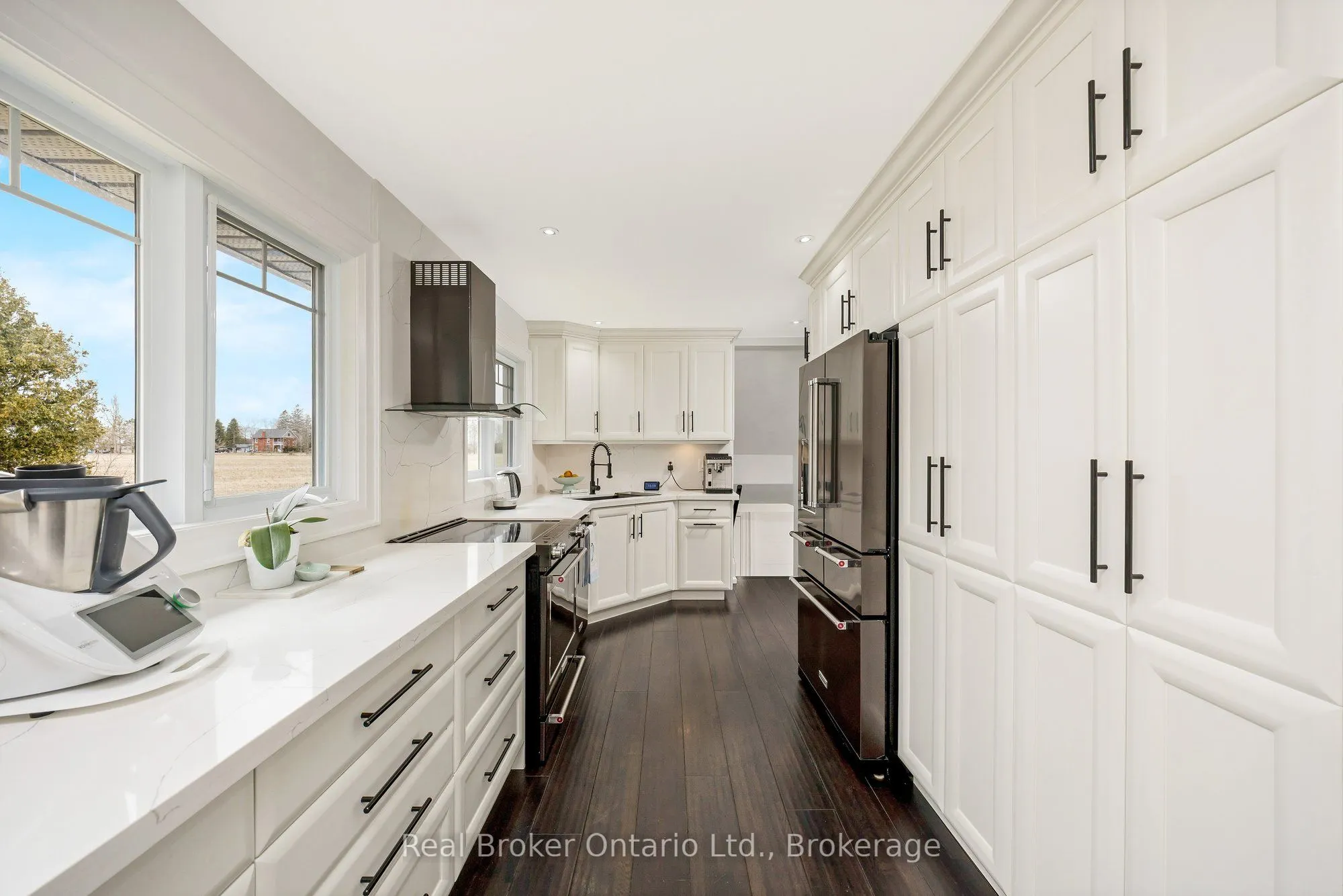 5938 Trafalgar Road
