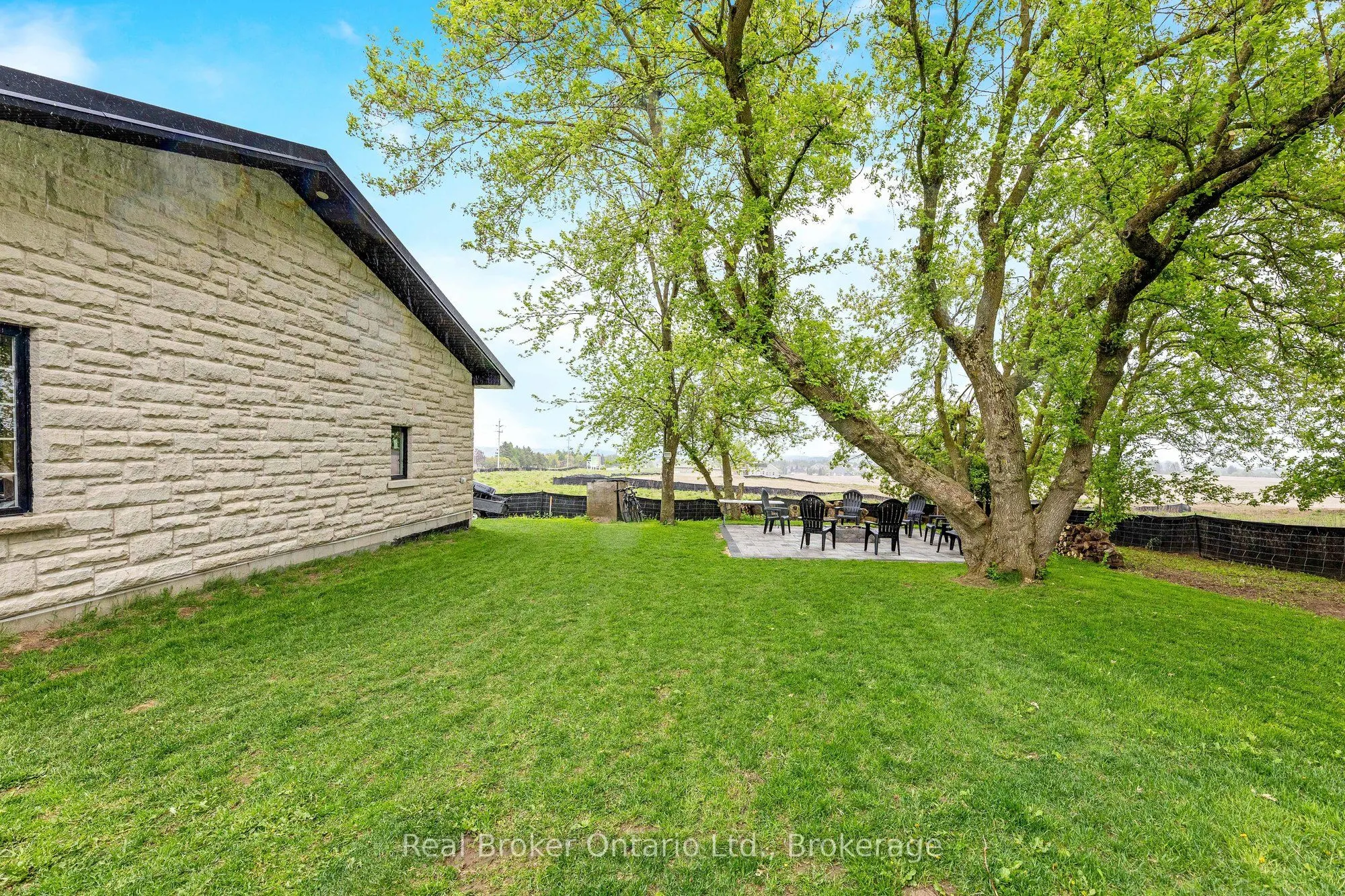 5938 Trafalgar Road