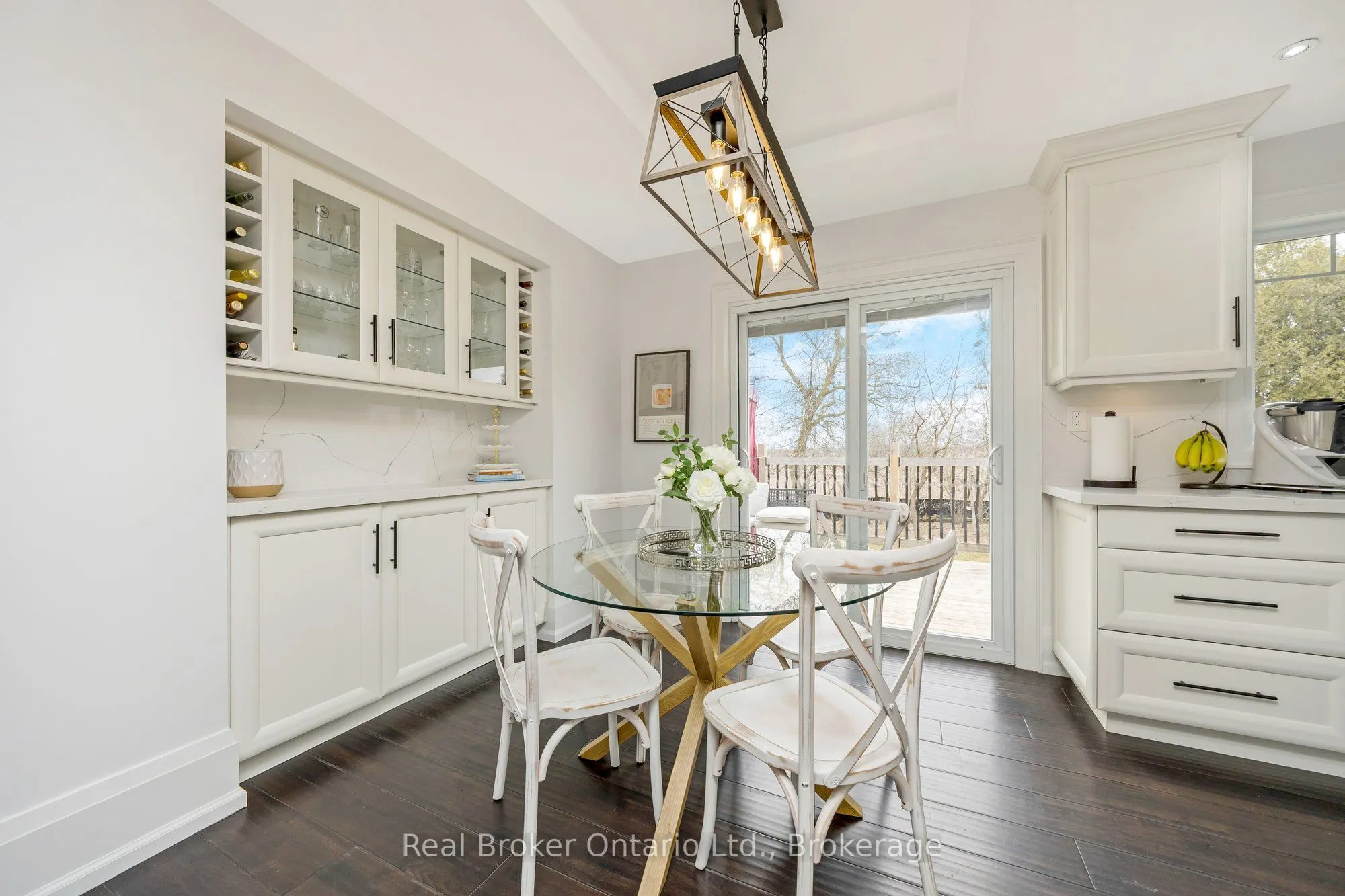 5938 Trafalgar Road