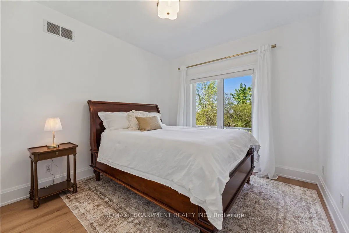 5252 GREENLANE Road
