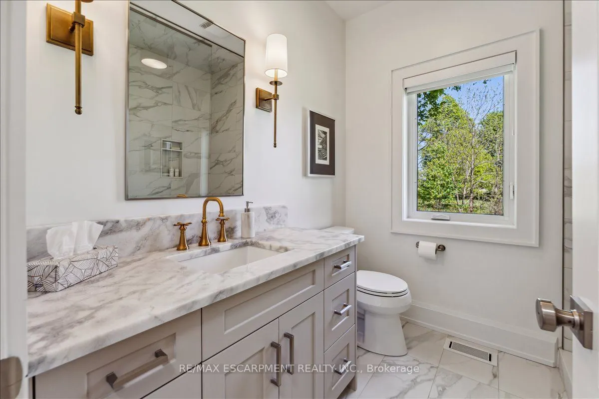 5252 GREENLANE Road