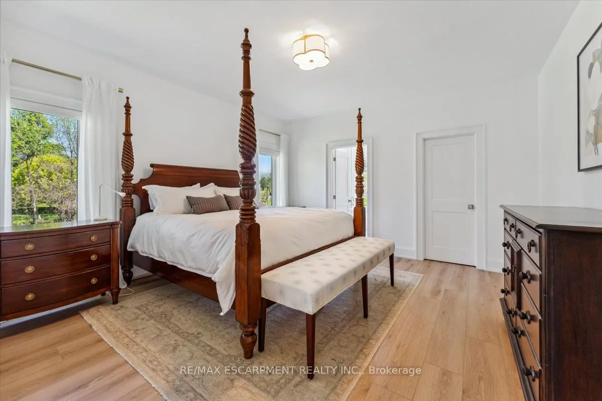 5252 GREENLANE Road