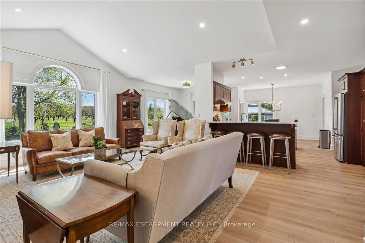5252 GREENLANE Road