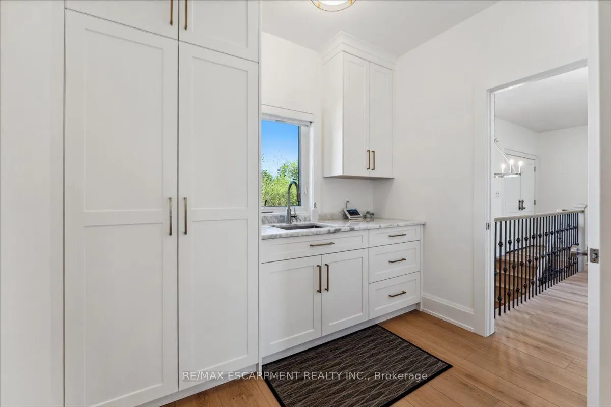 5252 GREENLANE Road