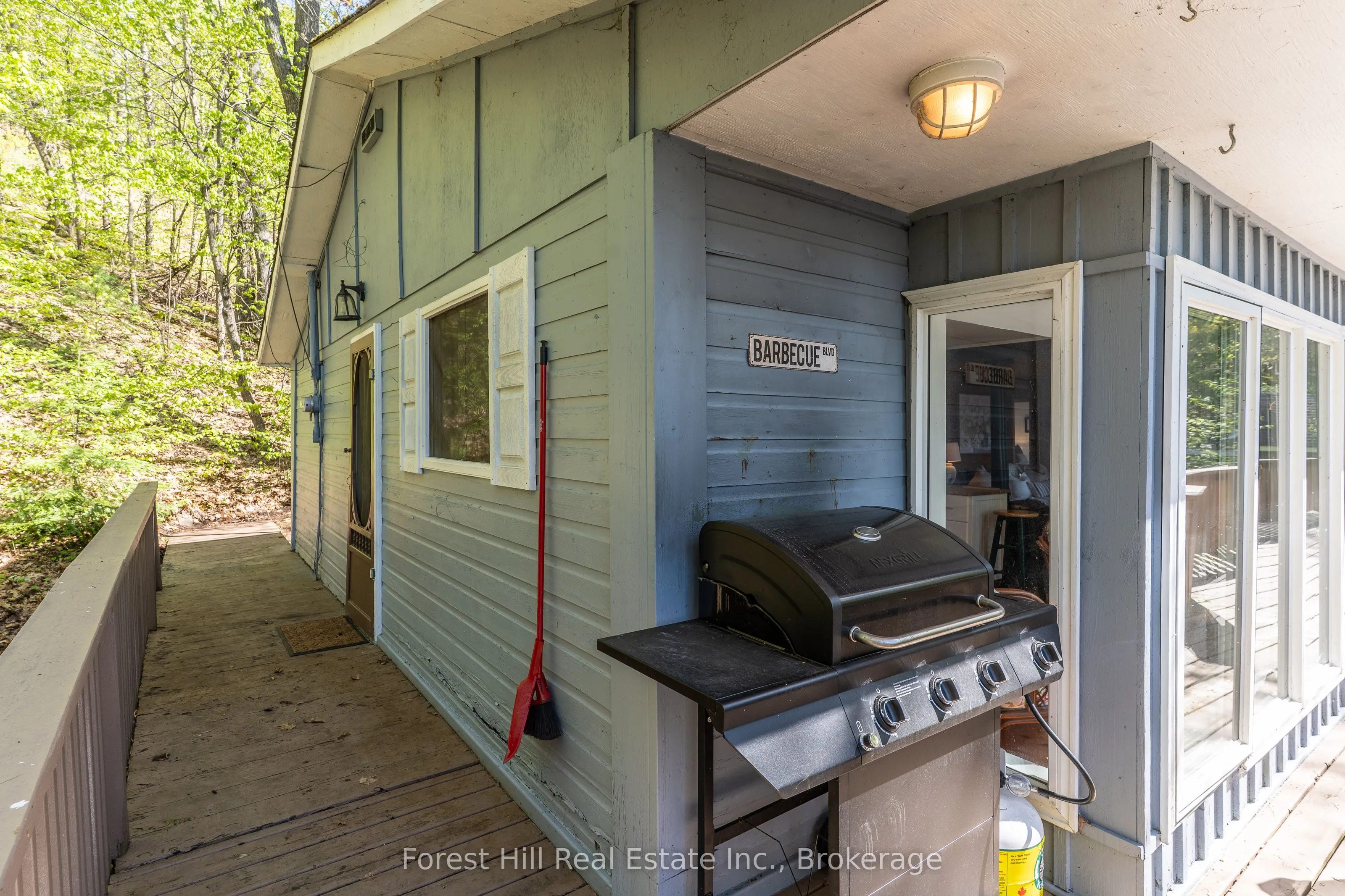 48 Raven Lake