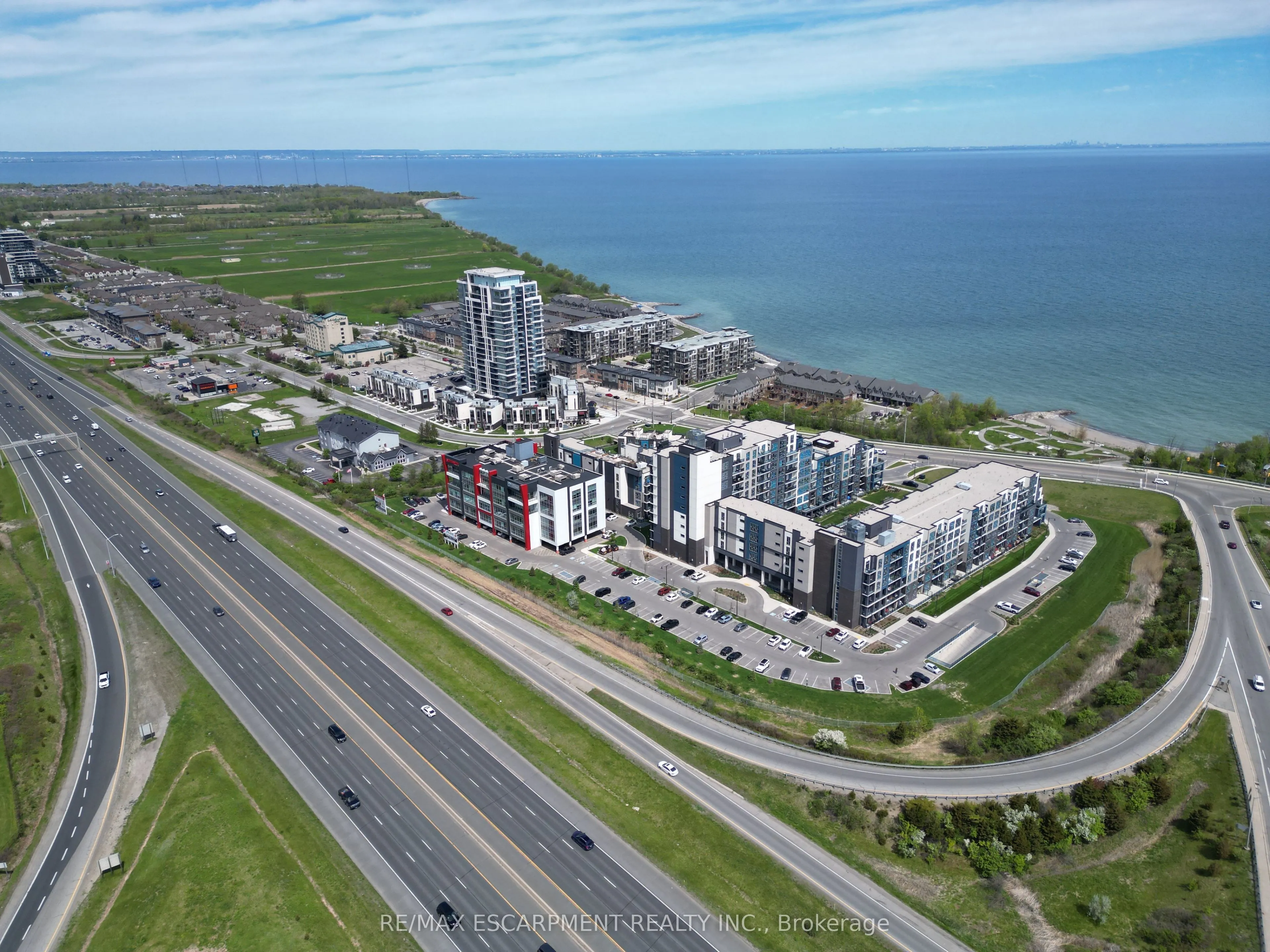 10 Concord Place, #222