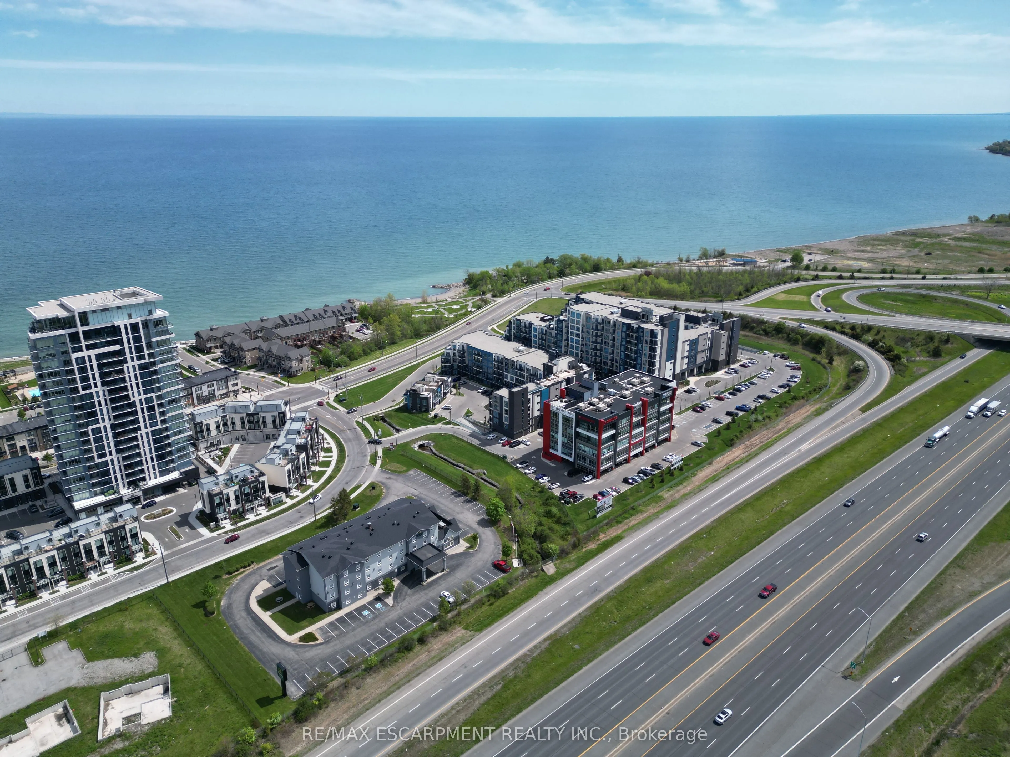 10 Concord Place, #222