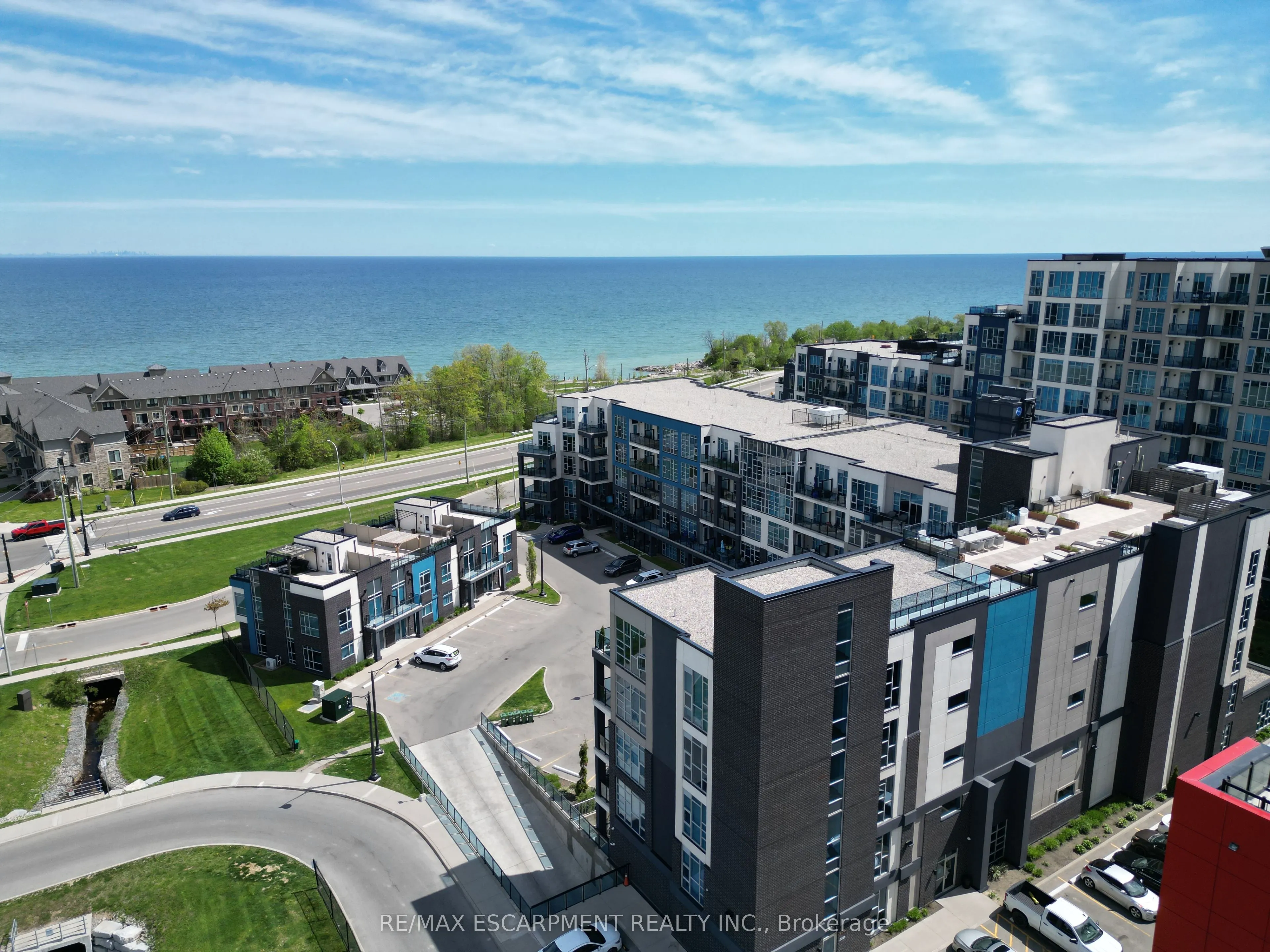 10 Concord Place, #222