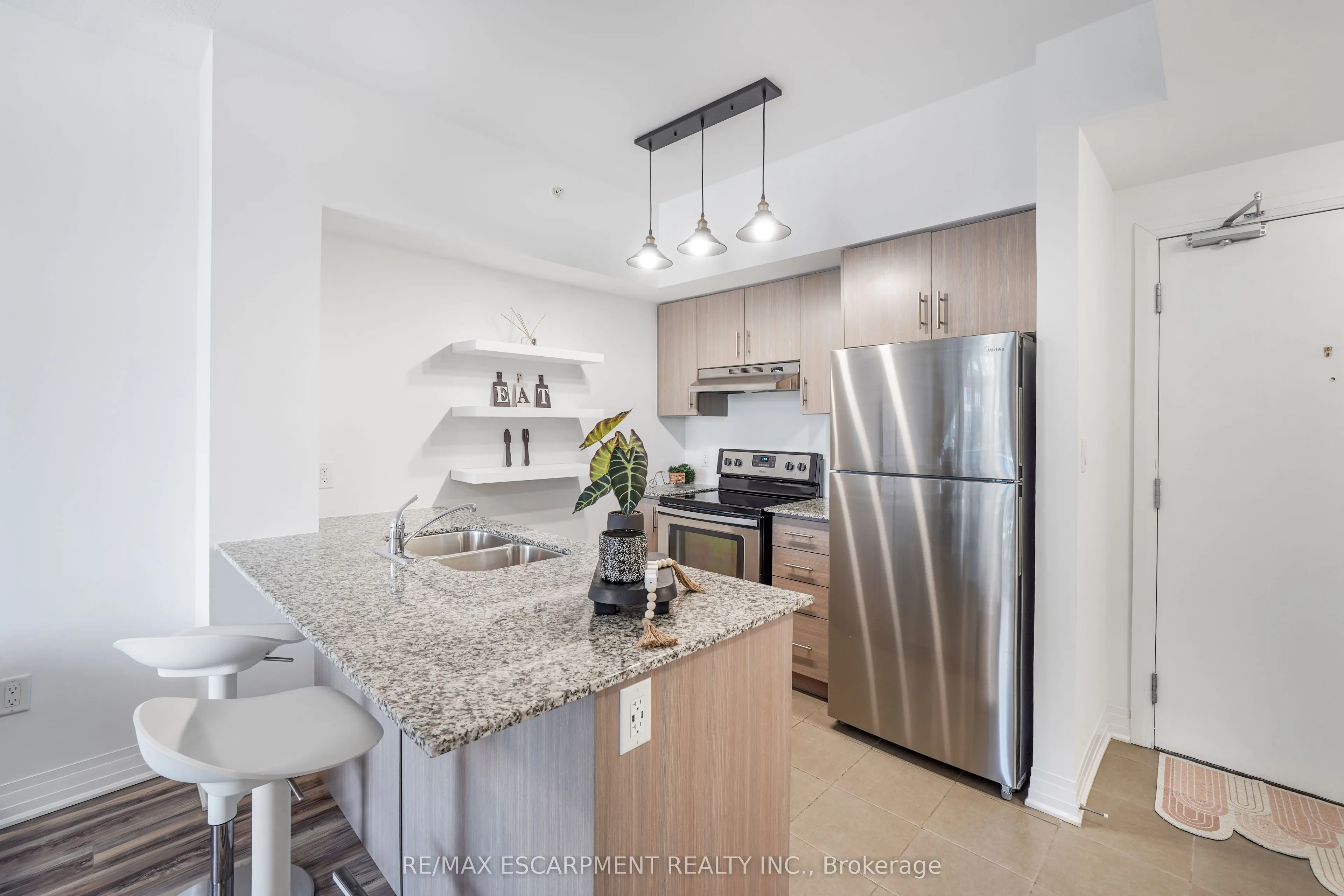 10 Concord Place, #222