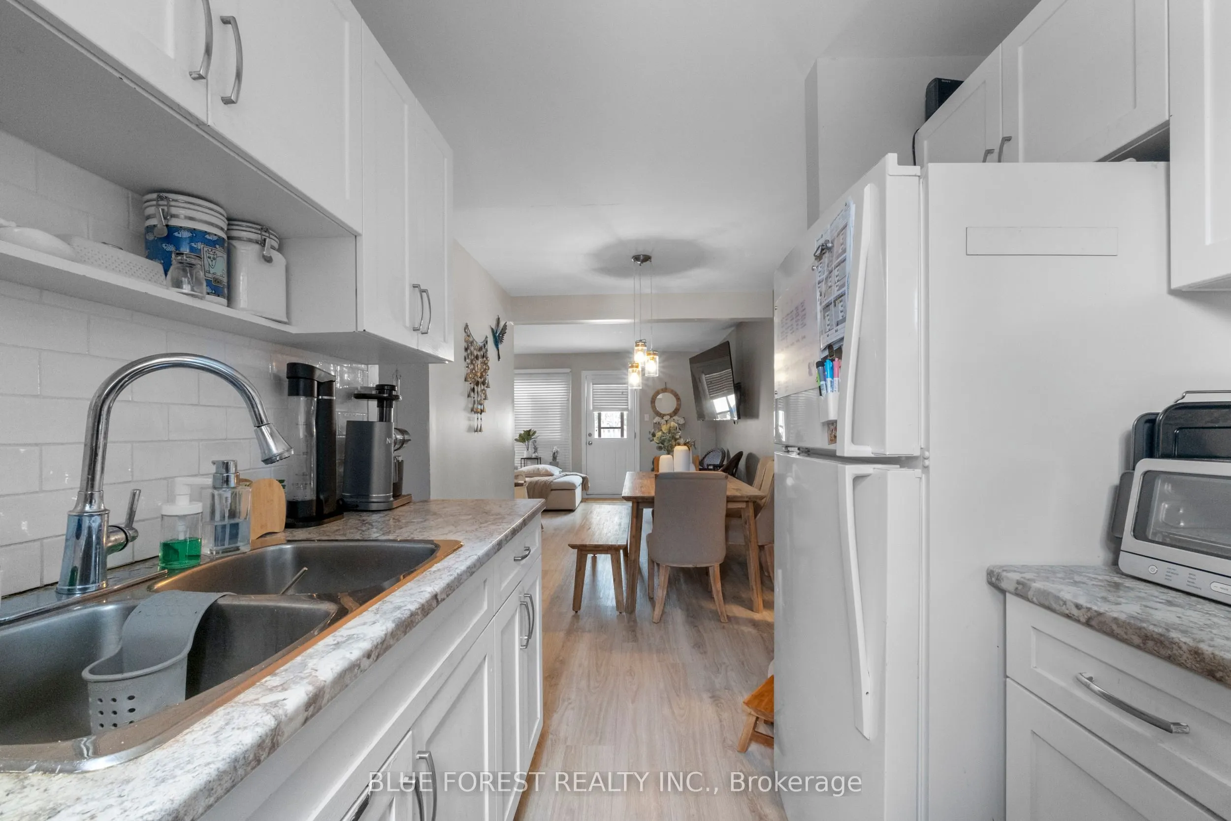 166 Southdale Road W, #18