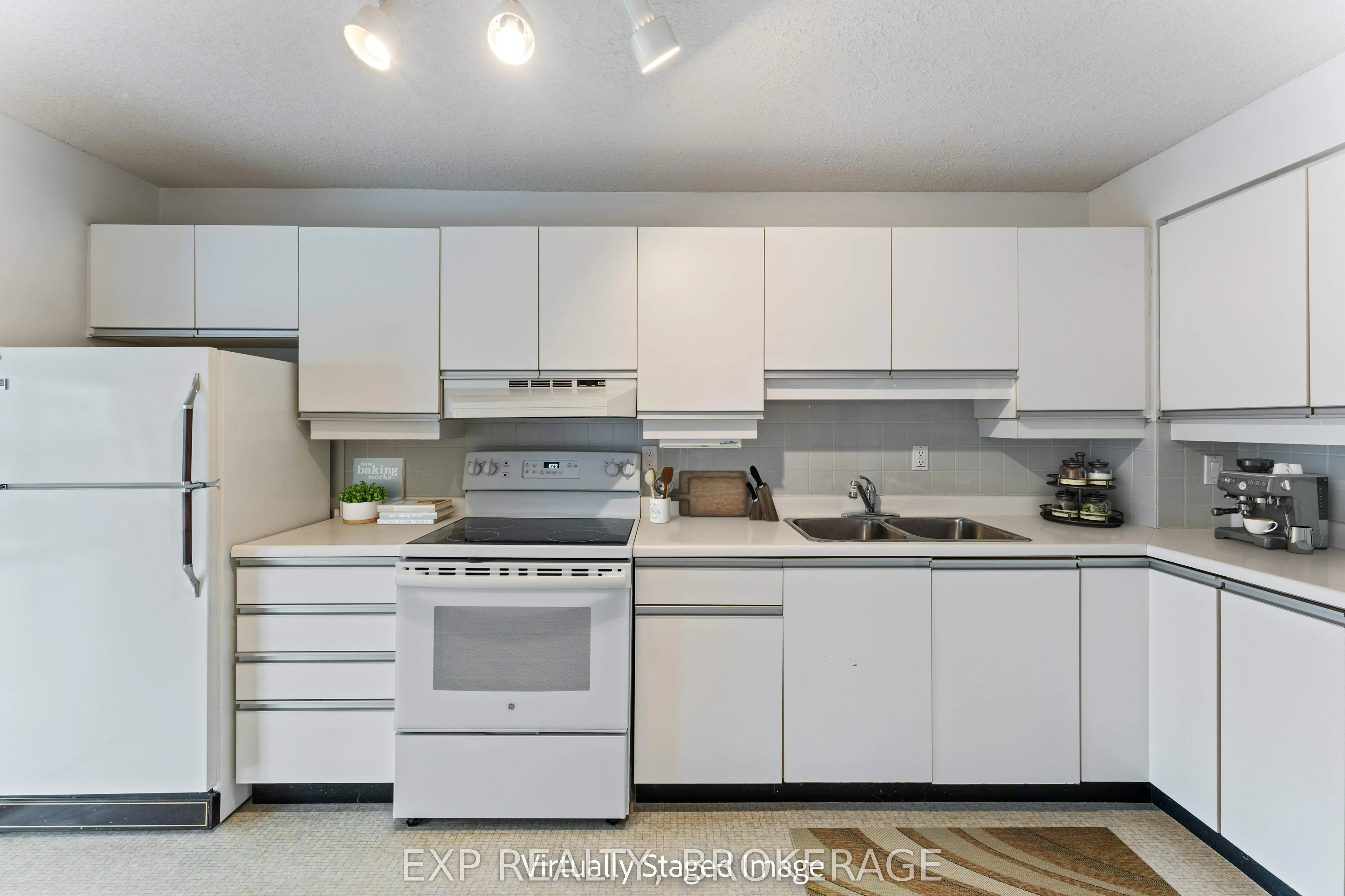 257 Bath Road #401