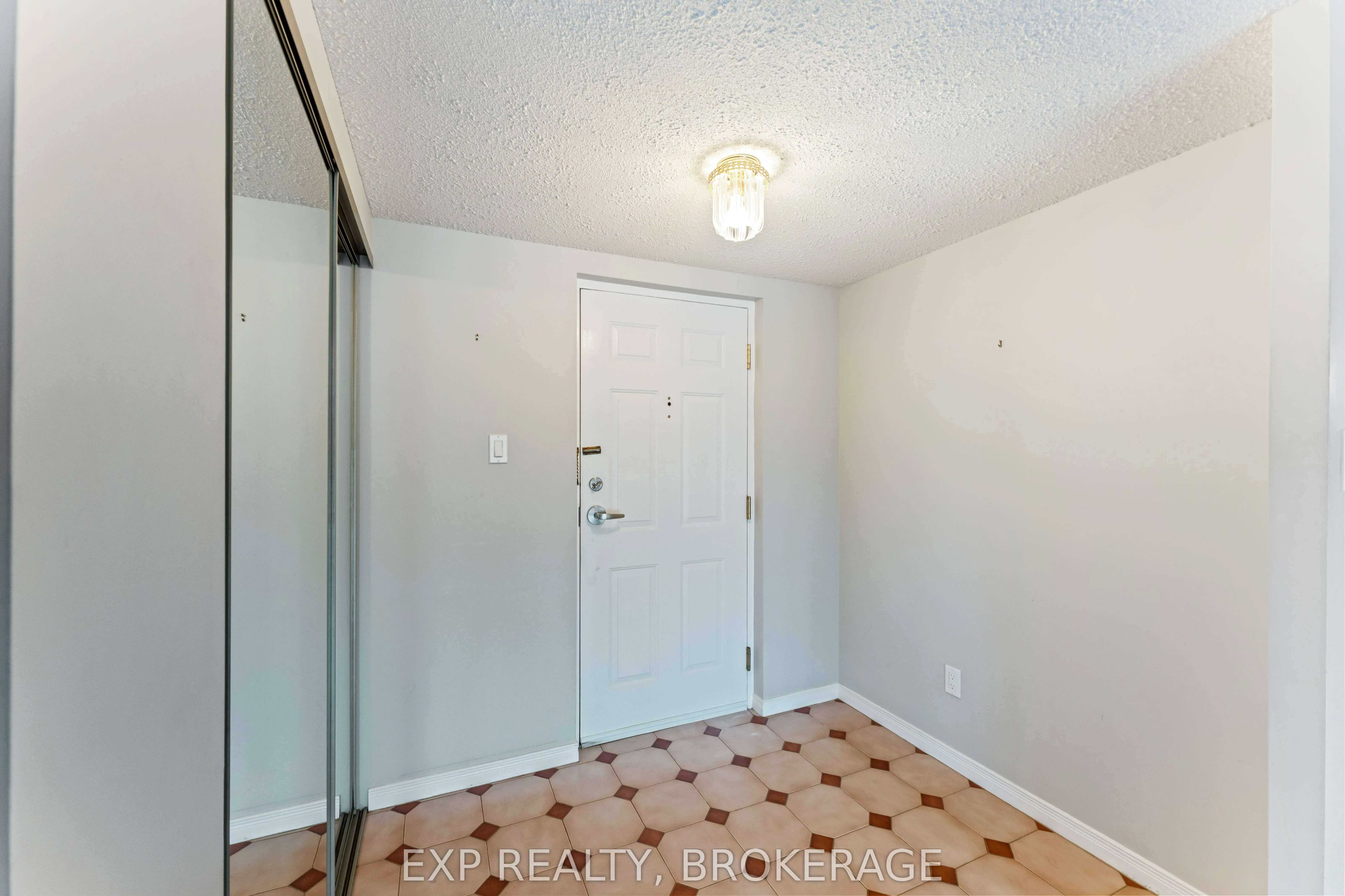 257 Bath Road #401