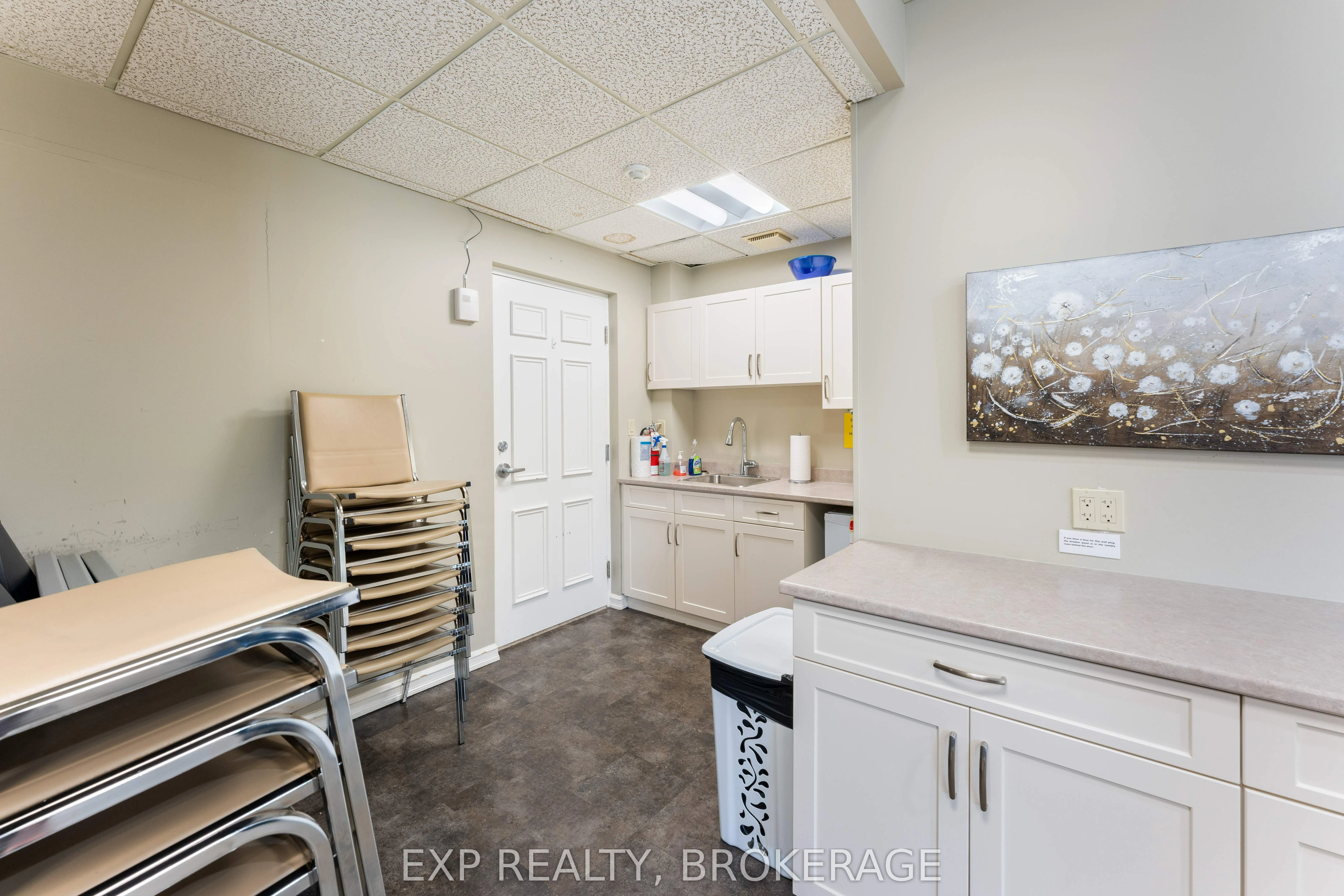 257 Bath Road #401
