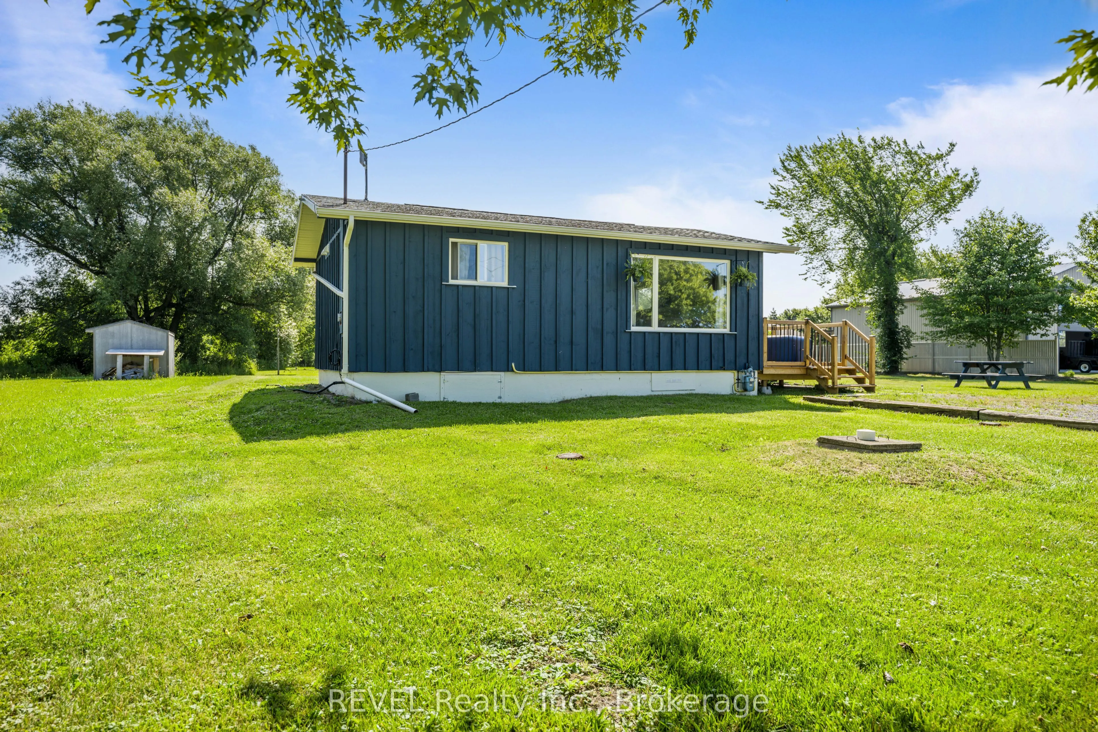 11817 SIDE ROAD 18 Road