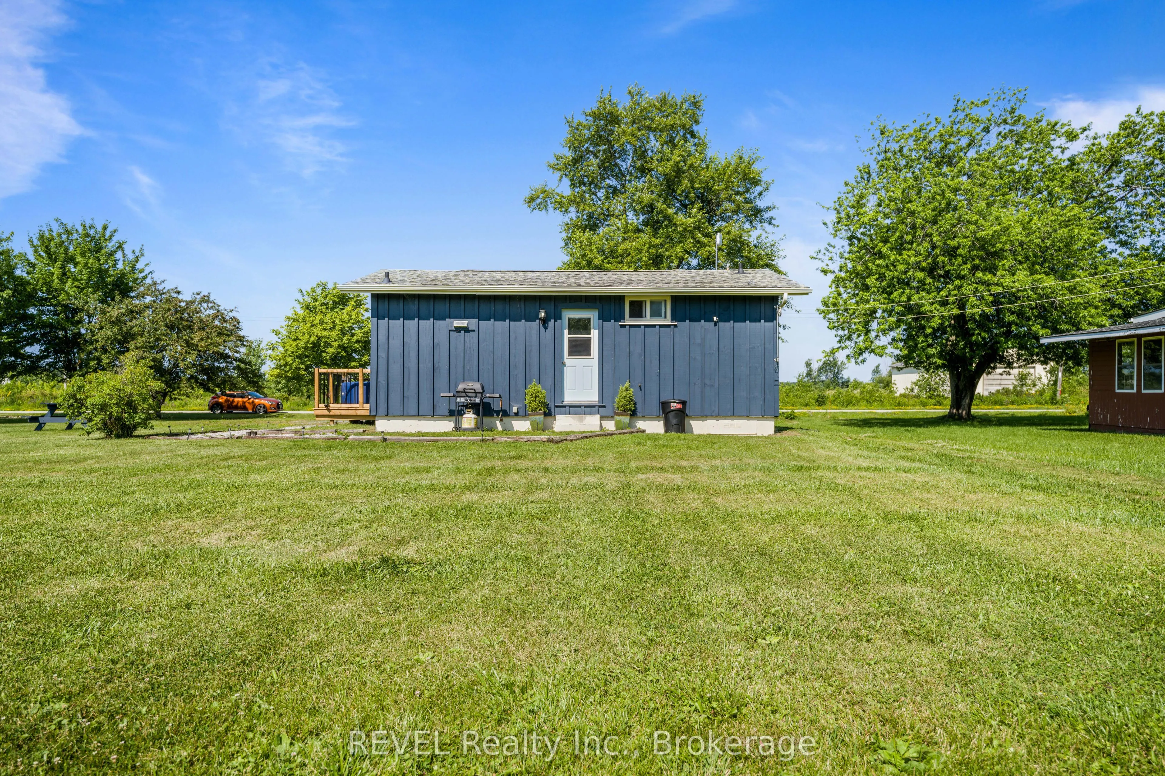 11817 SIDE ROAD 18 Road