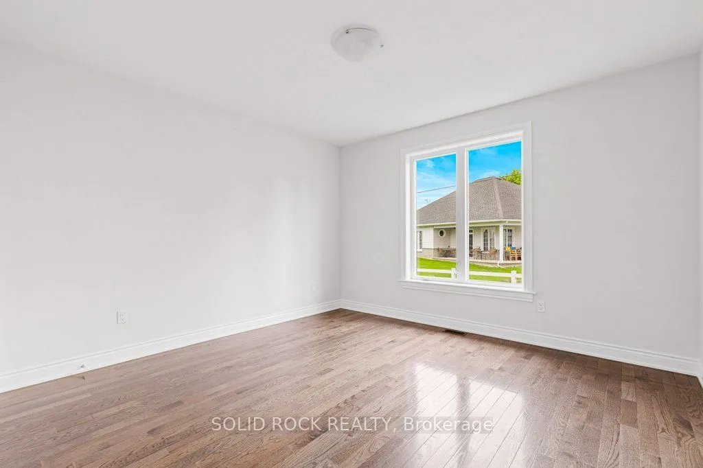 30 Lakeview Drive