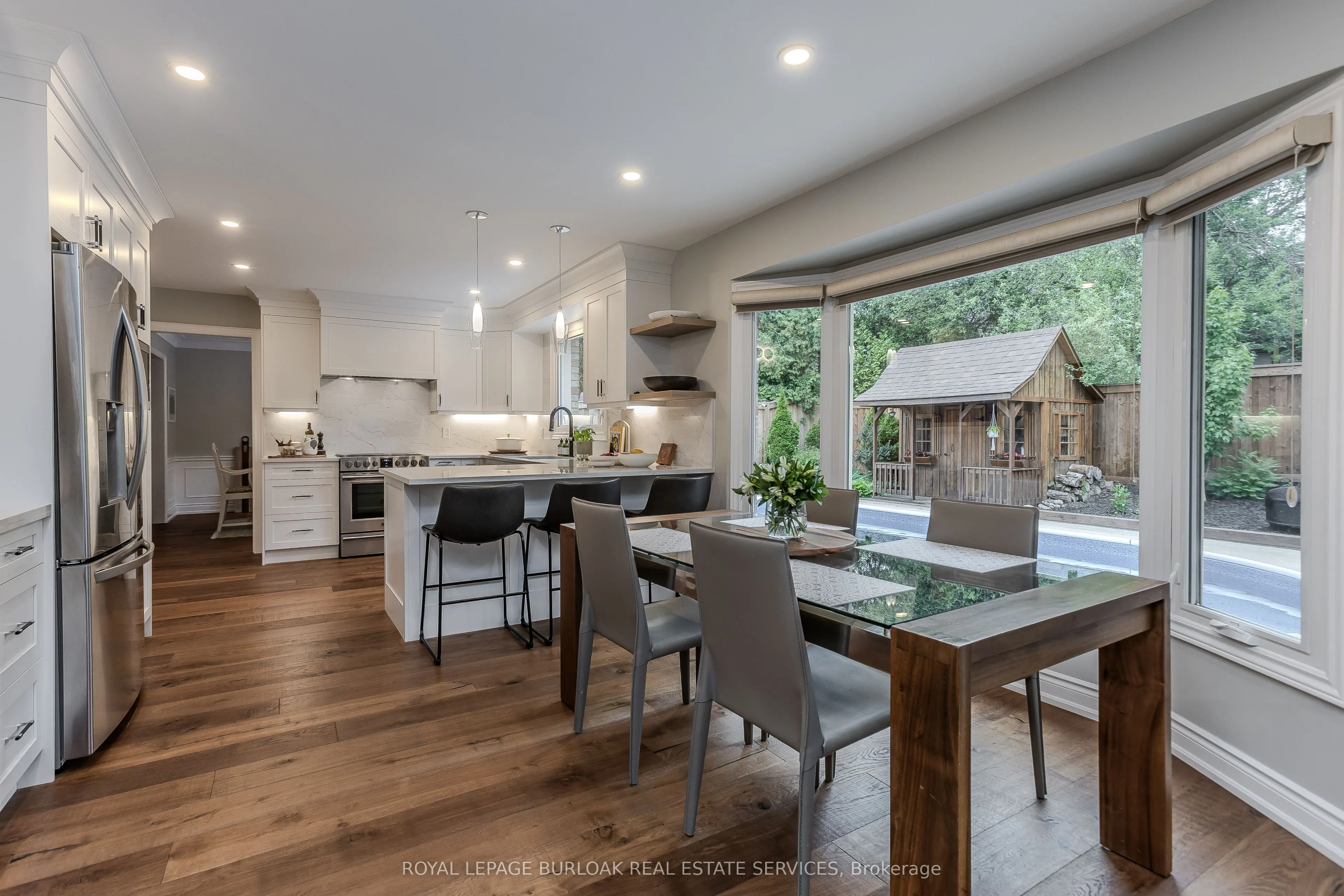 6 Carl Crescent