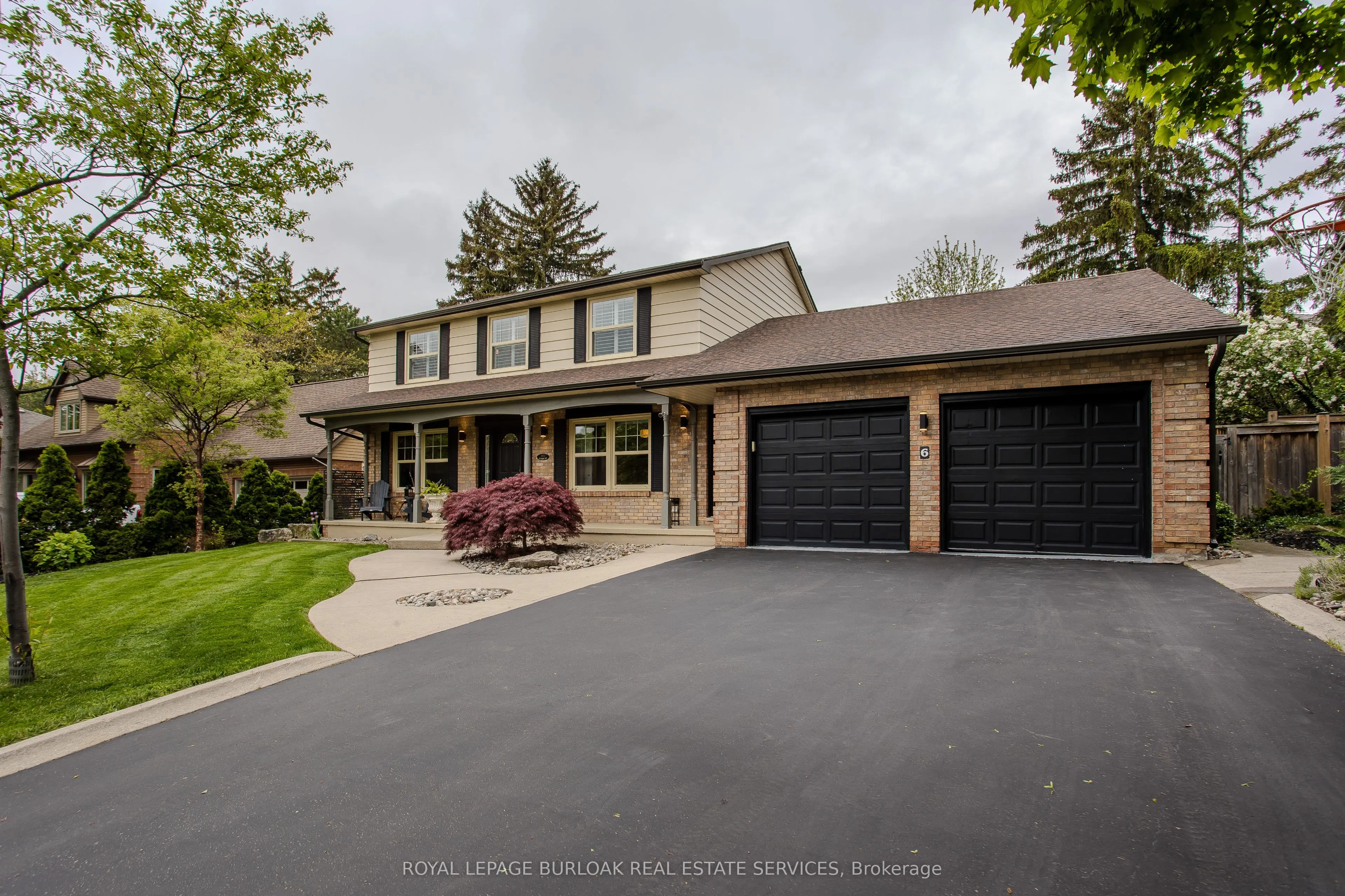 6 Carl Crescent