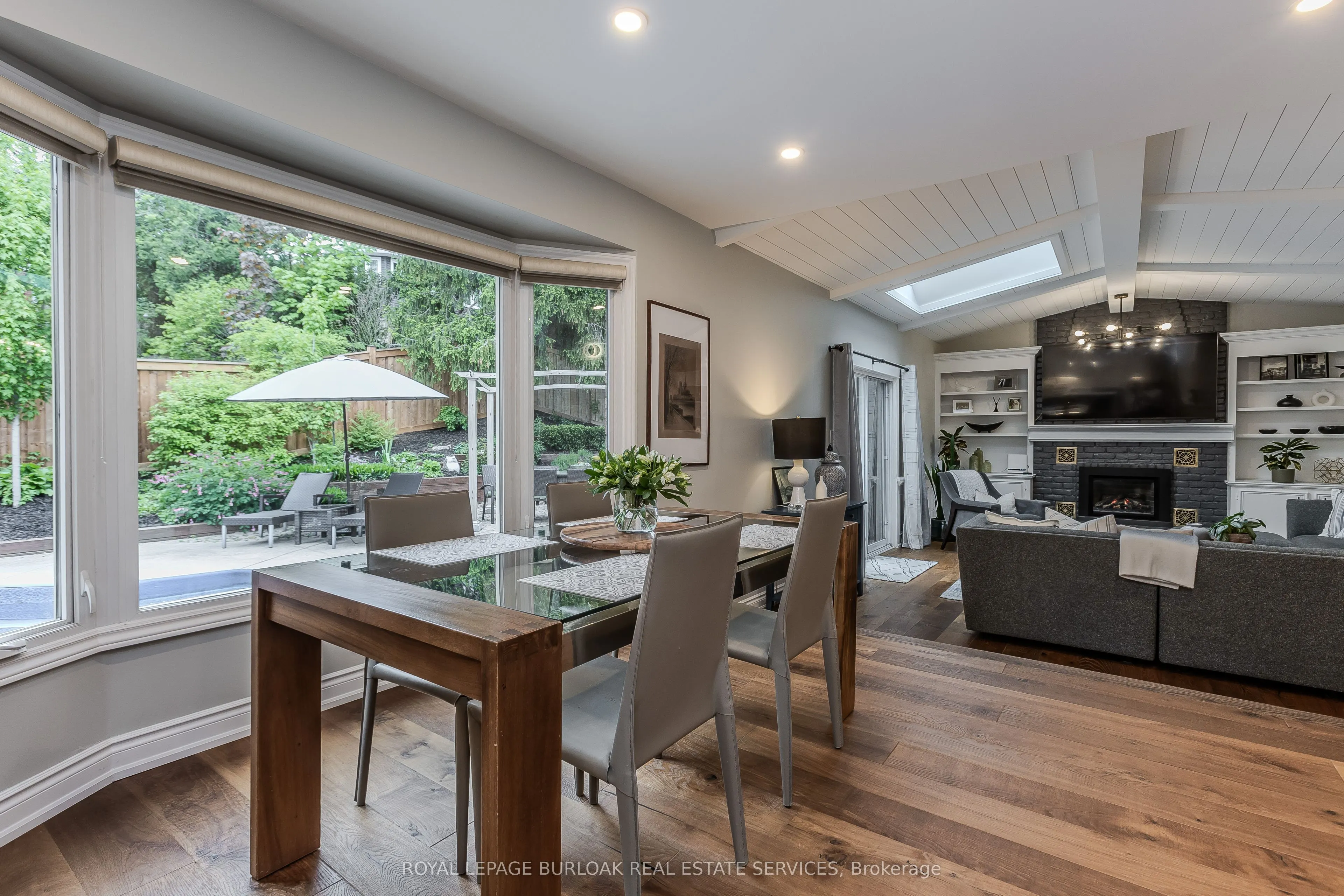 6 Carl Crescent