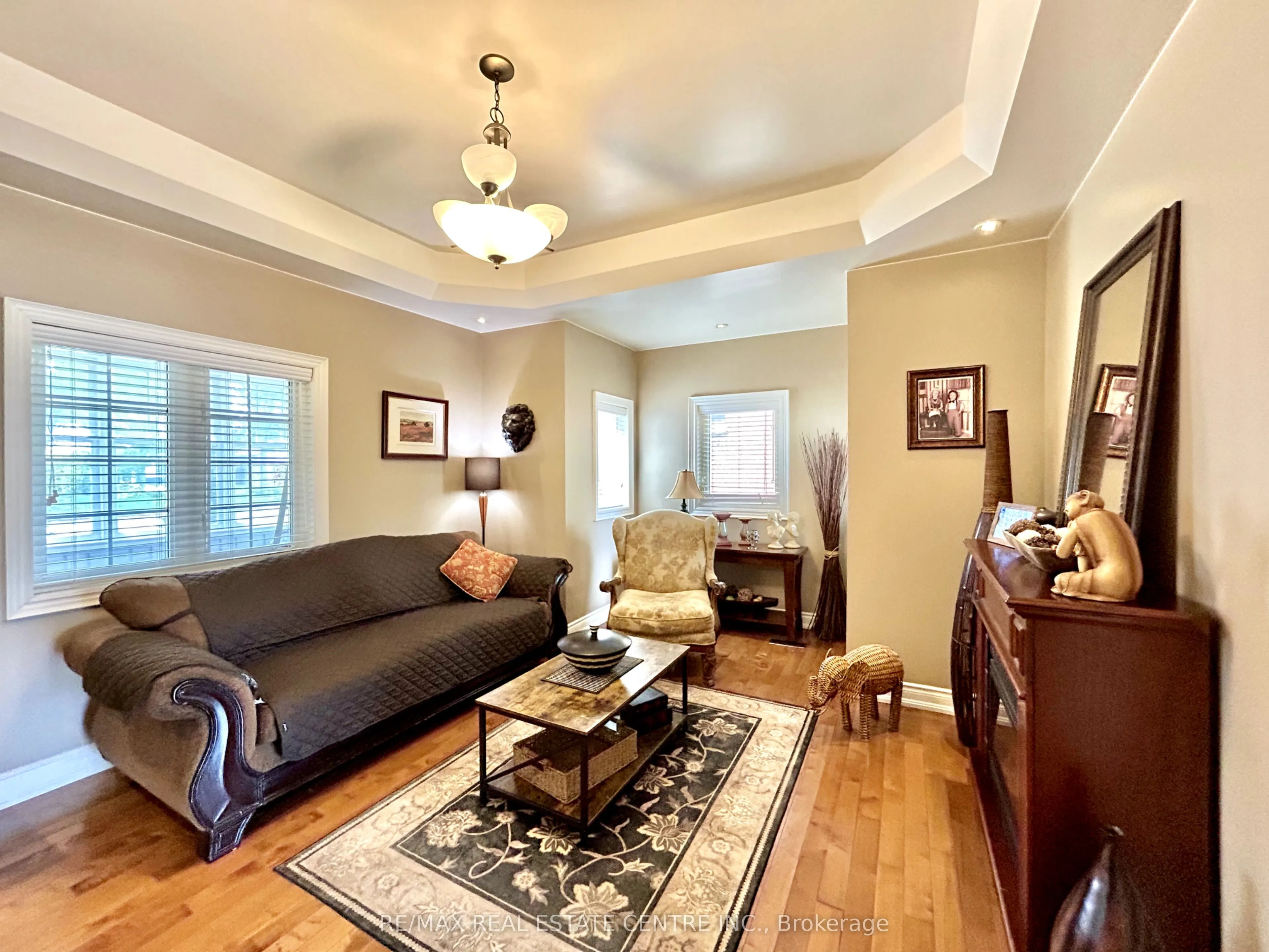 234 Main St Street E
