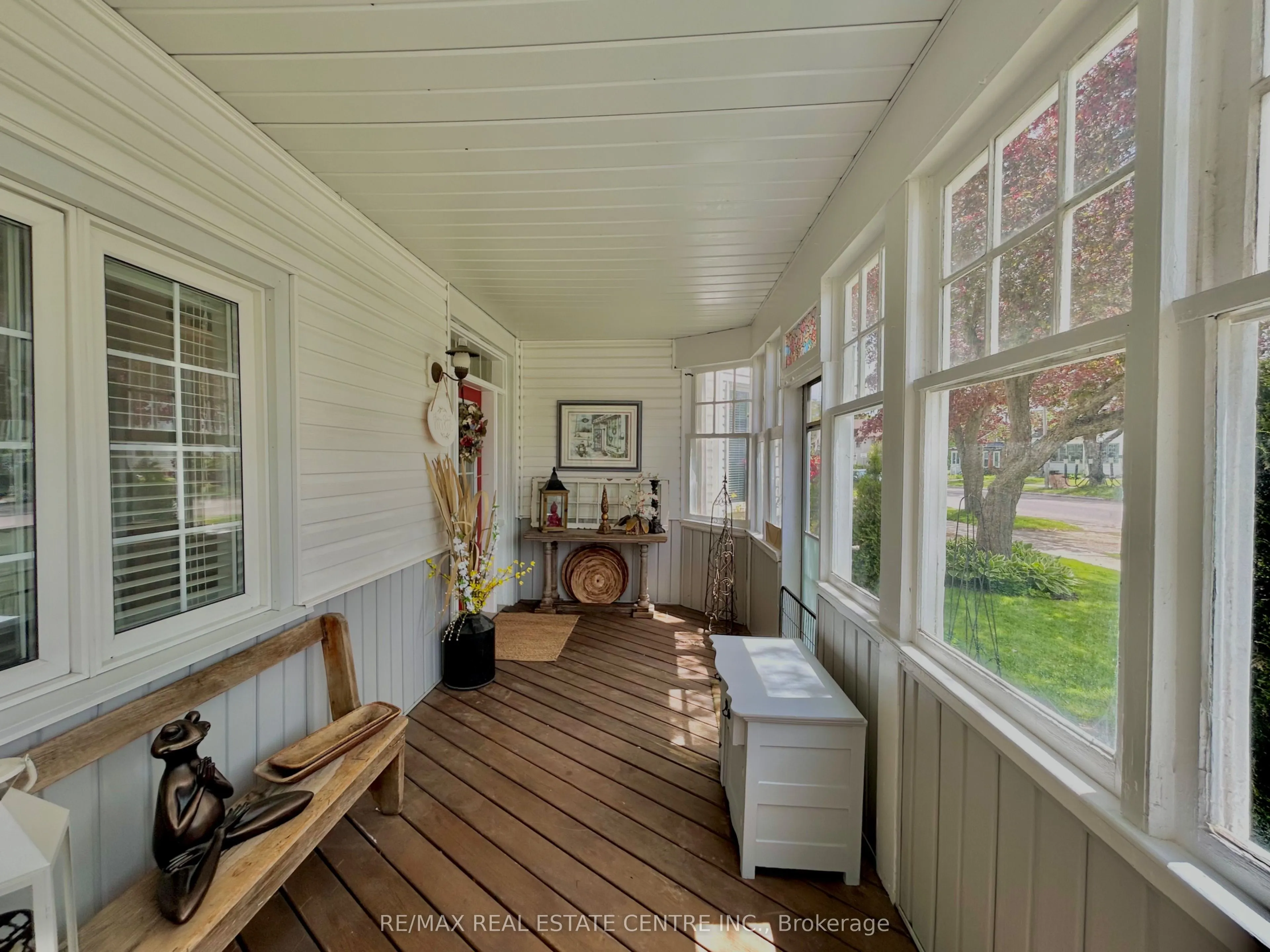 234 Main St Street E
