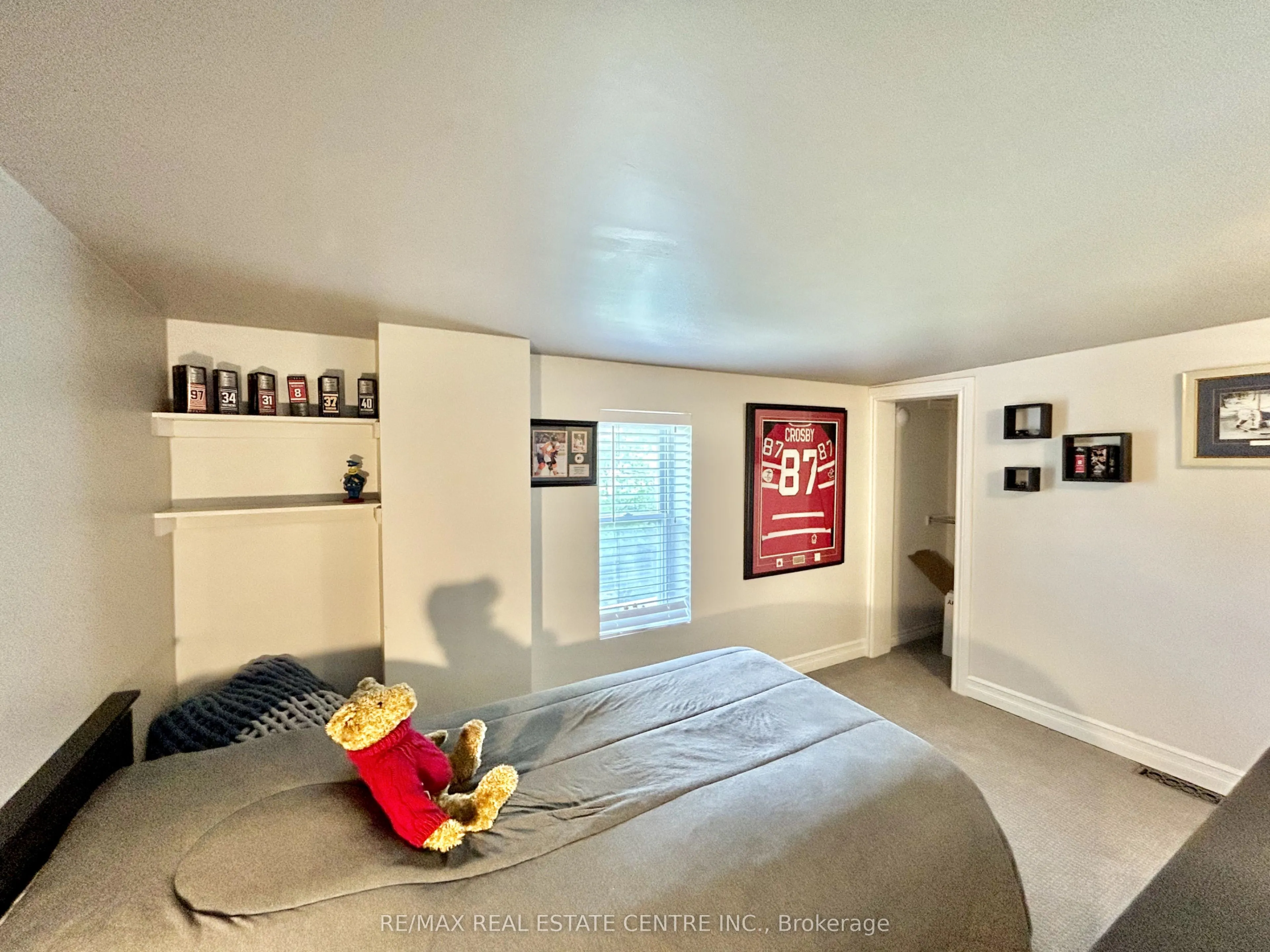 234 Main St Street E