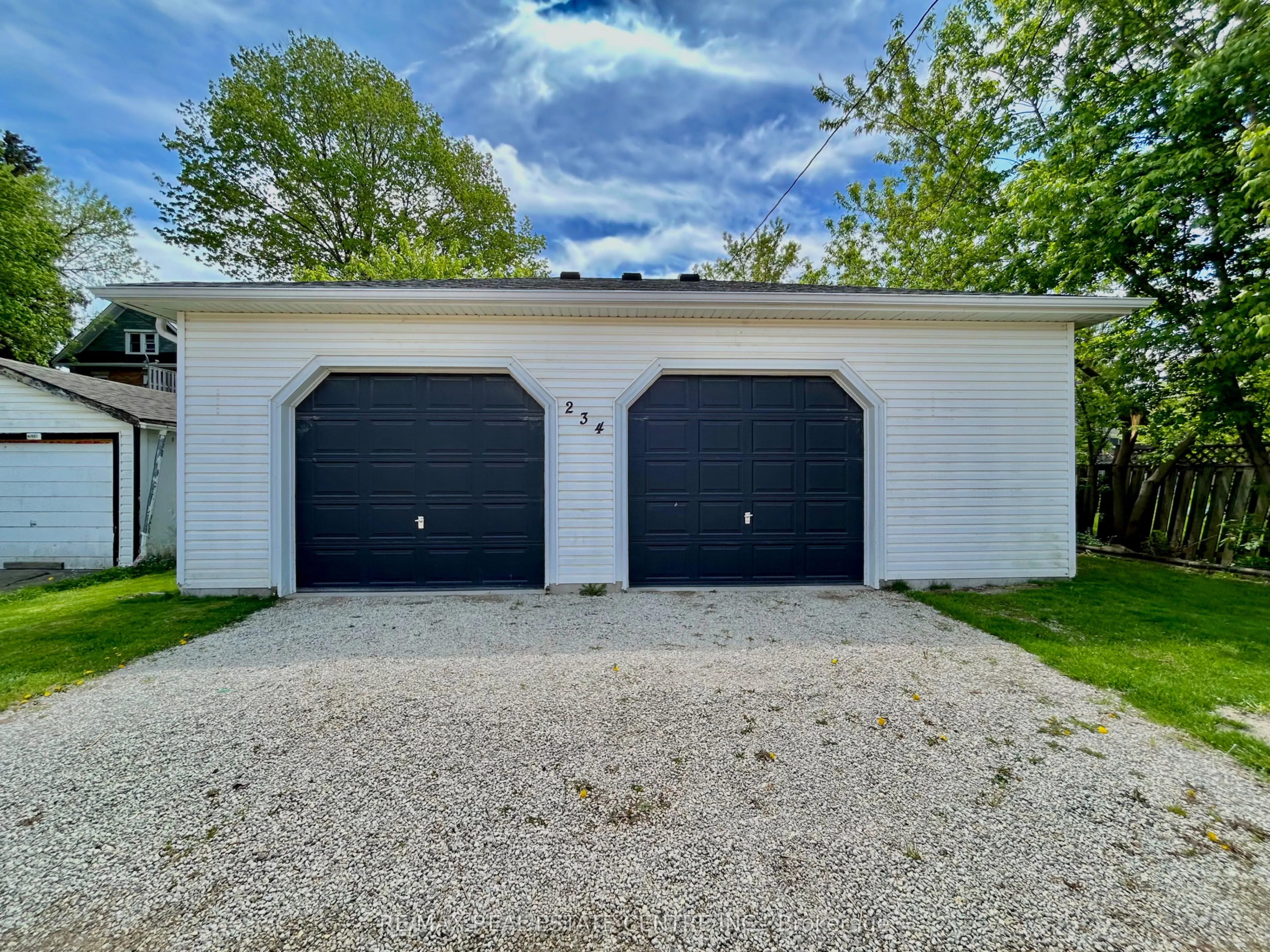 234 Main St Street E