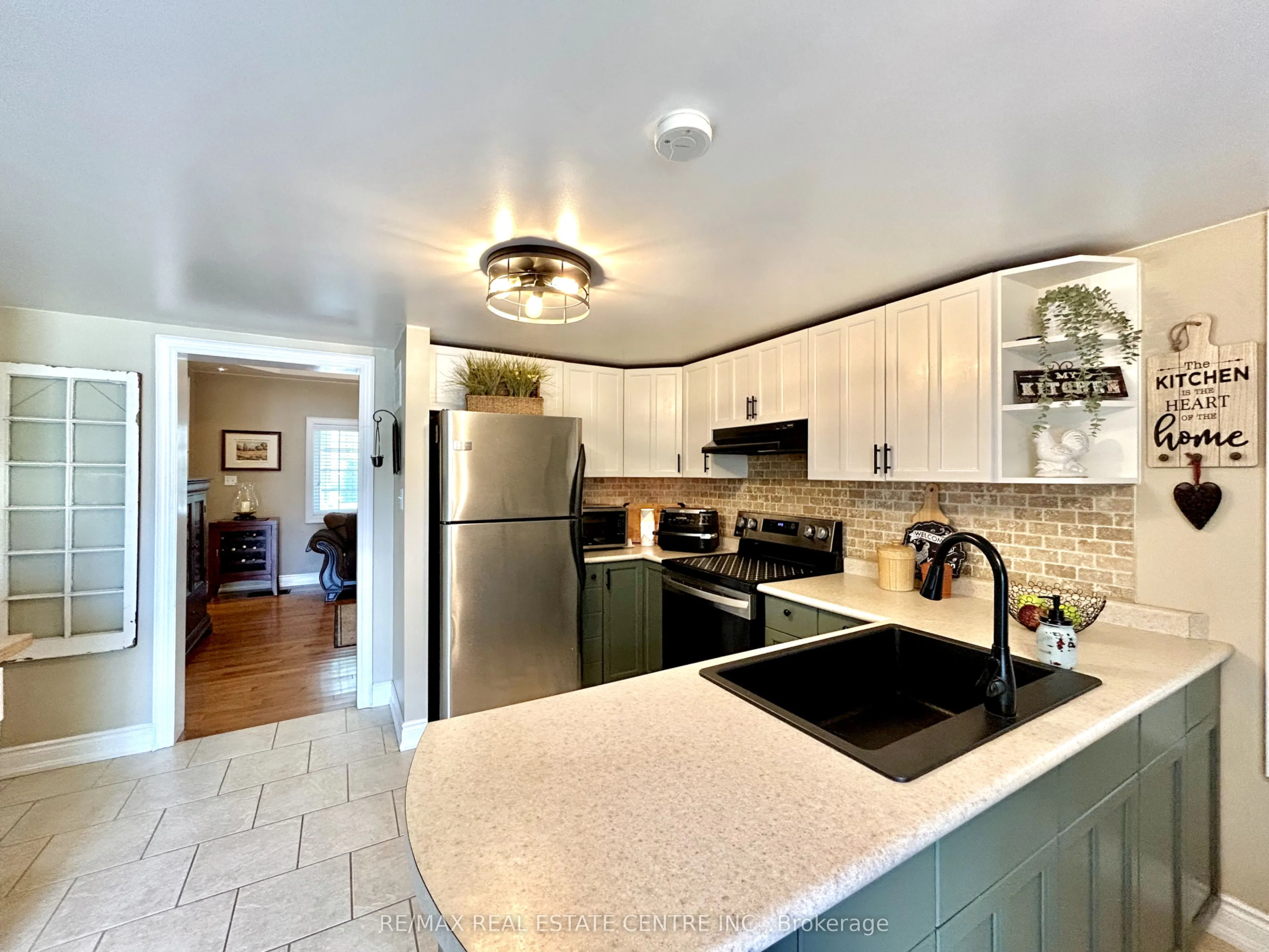 234 Main St Street E