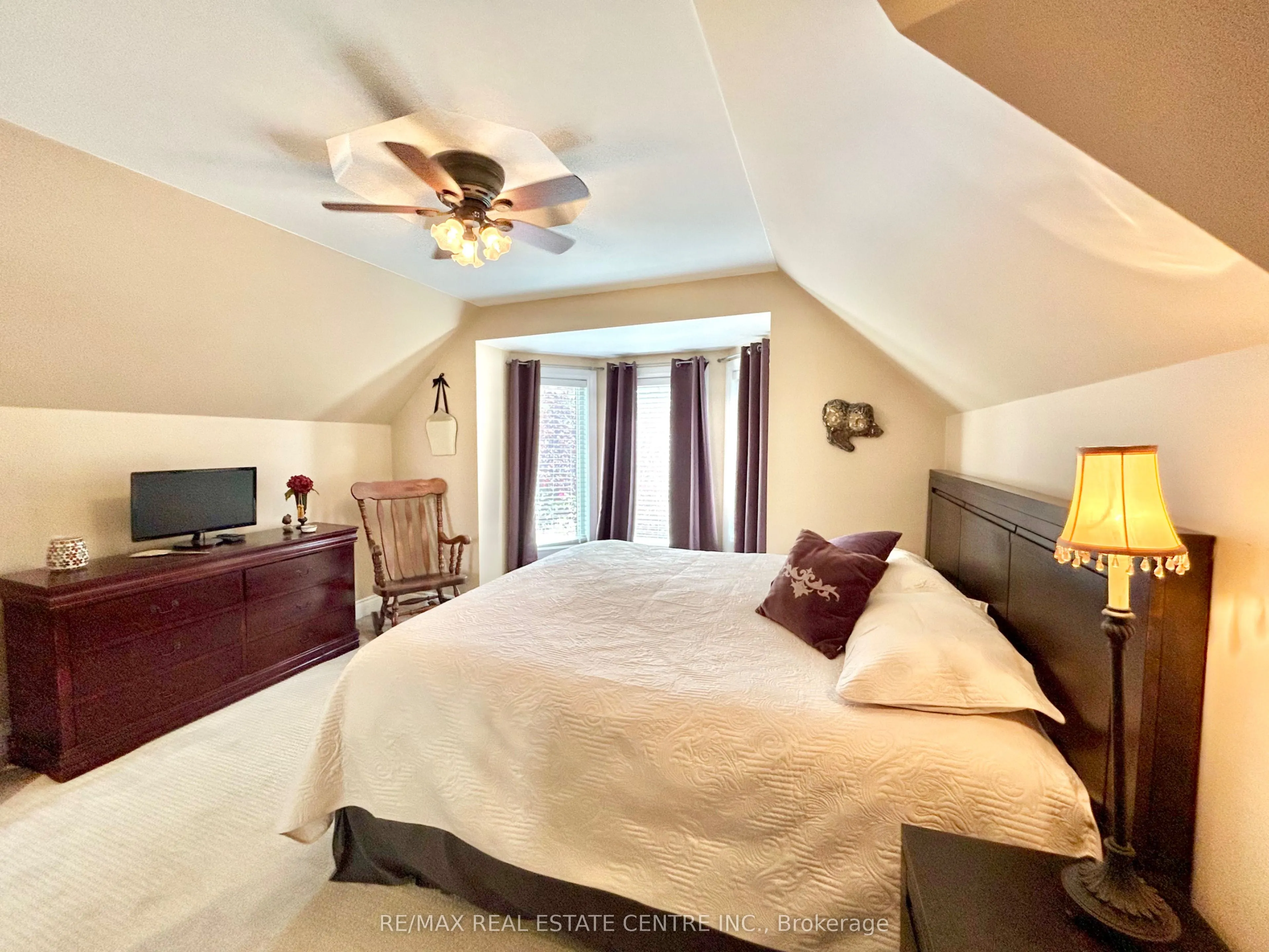 234 Main St Street E