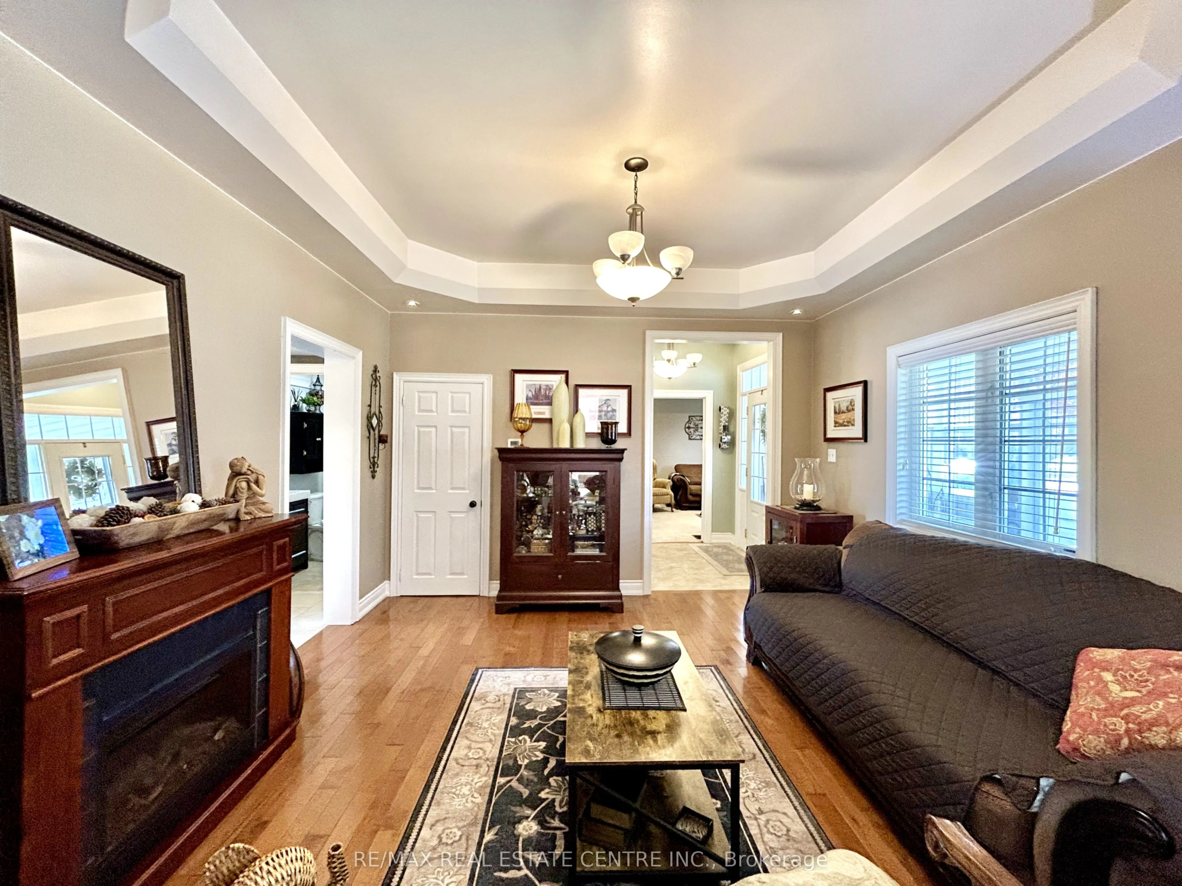 234 Main St Street E