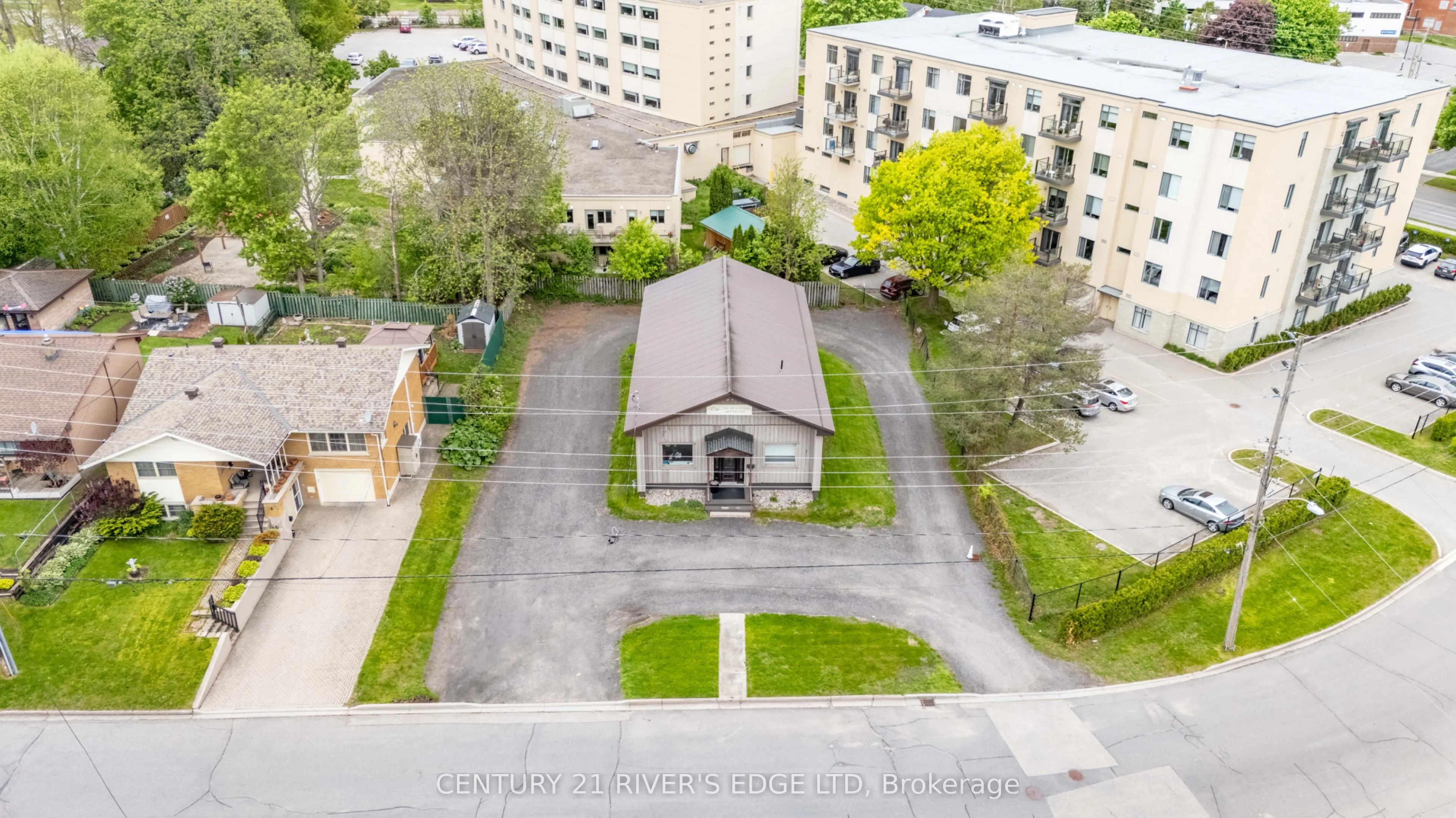 4 SCHOFIELD Avenue