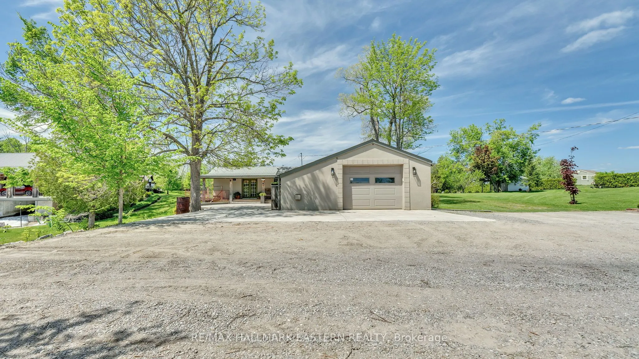 551 & 565 Cooney Island Road E