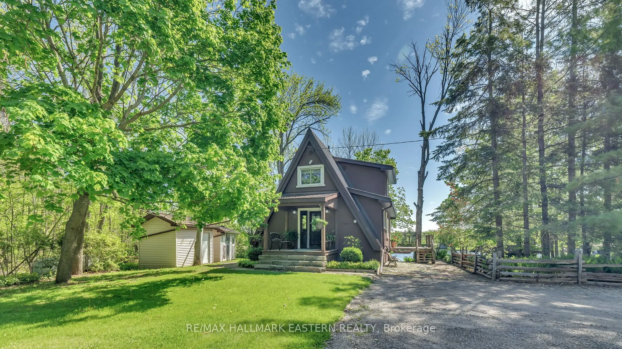 551 & 565 Cooney Island Road E