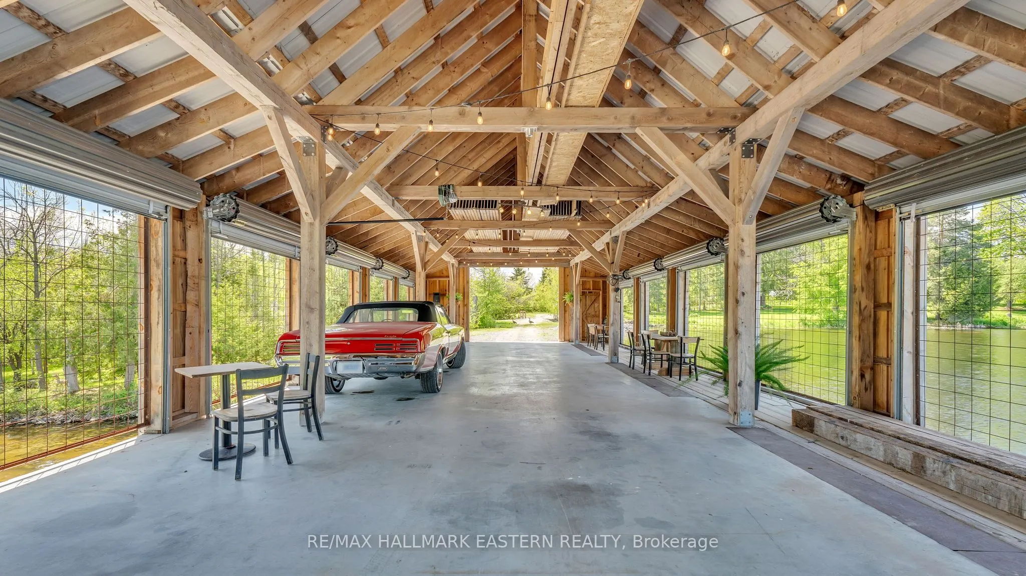 551 & 565 Cooney Island Road E