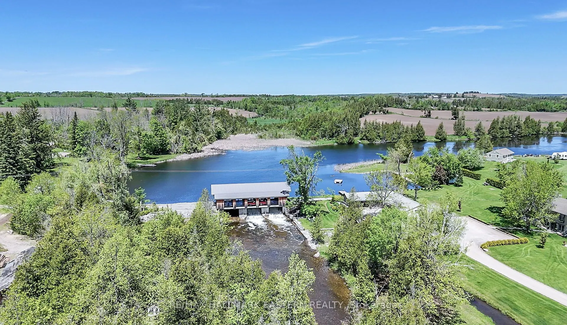 551 & 565 Cooney Island Road E
