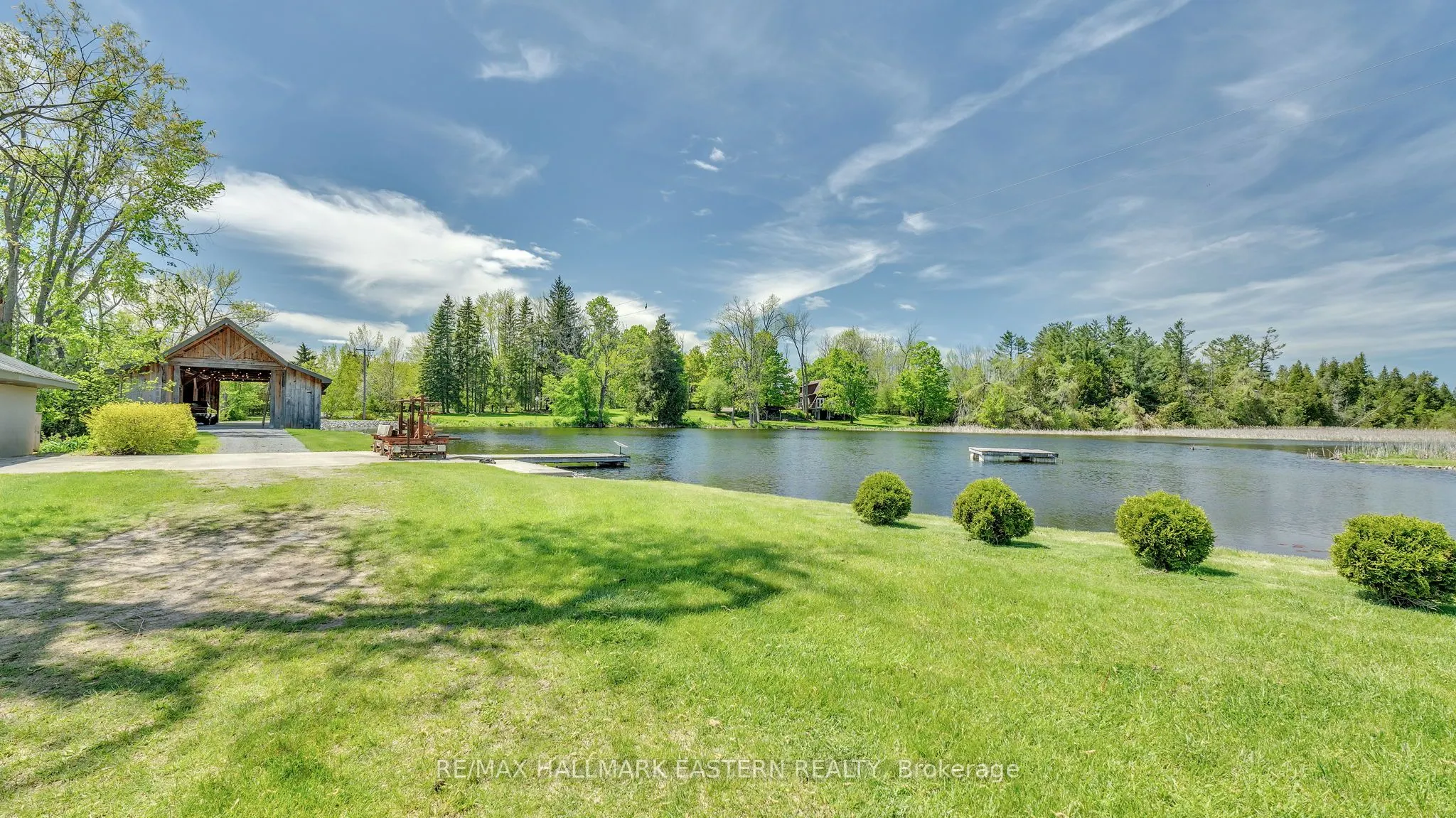 551 & 565 Cooney Island Road E