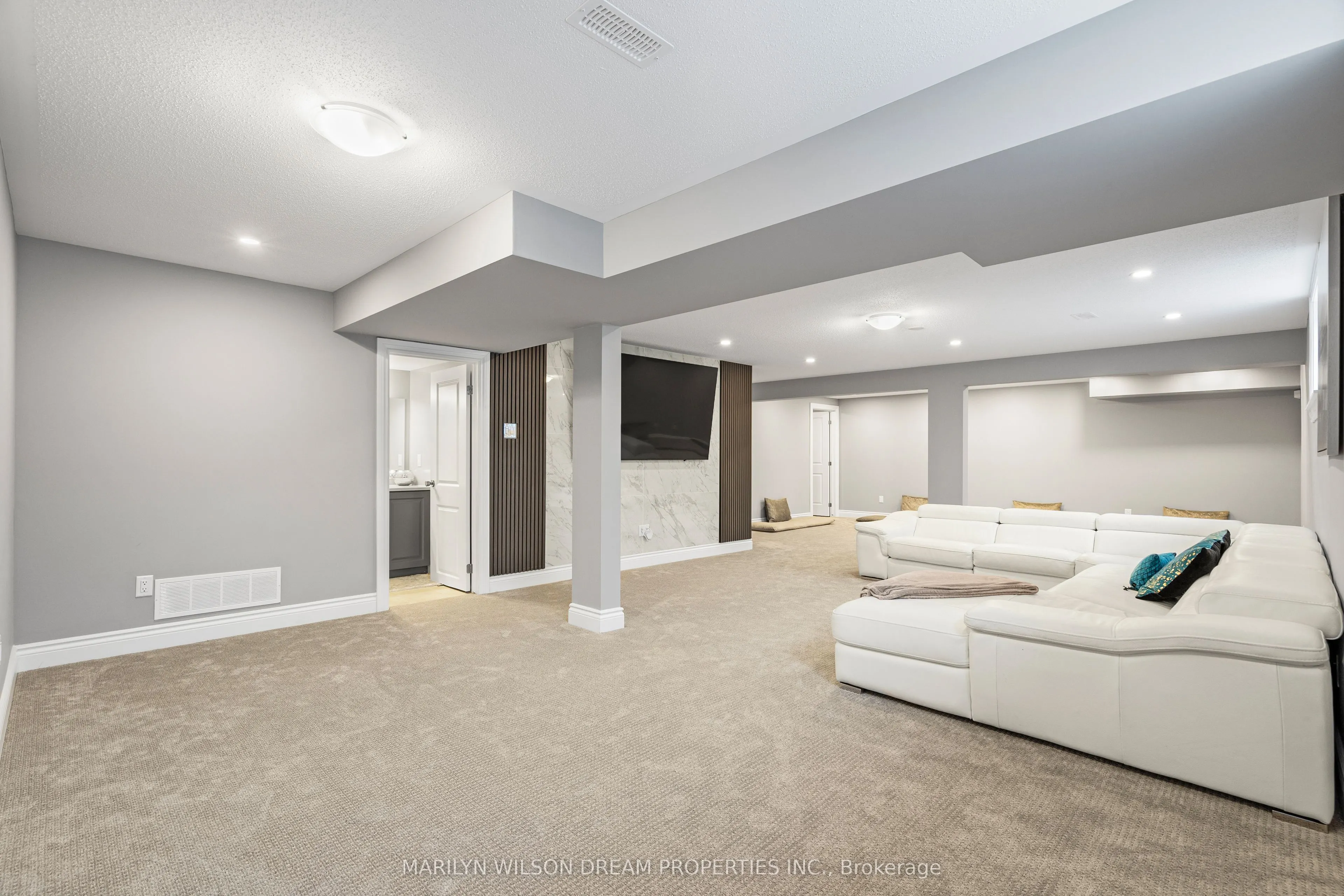43 Angel Heights