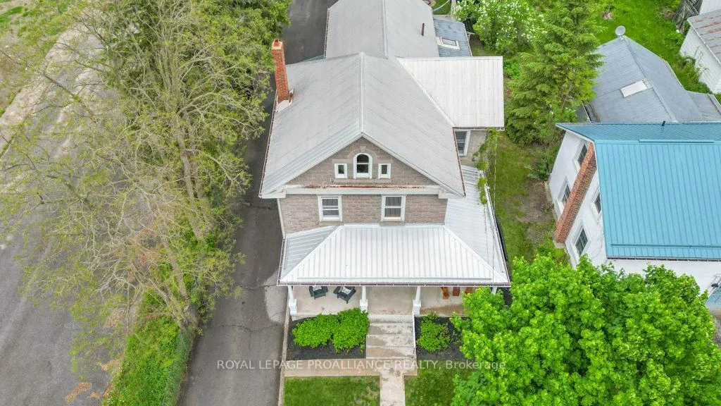 32 Church Street