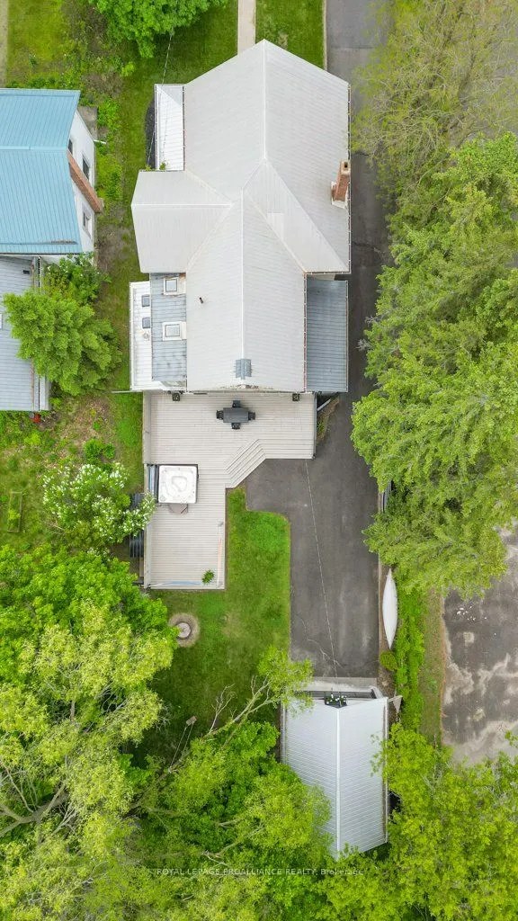 32 Church Street