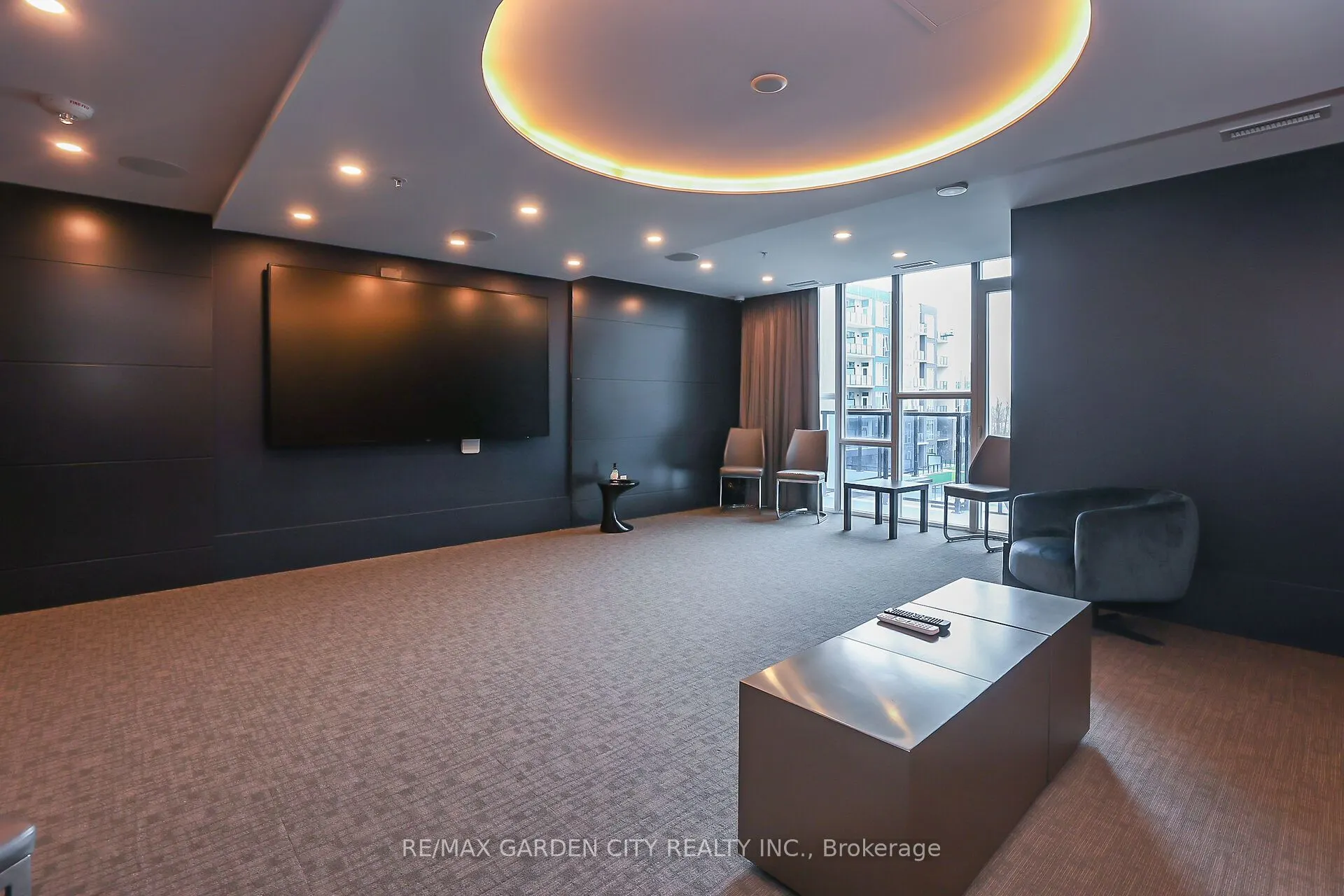 16 Concord Place, #431