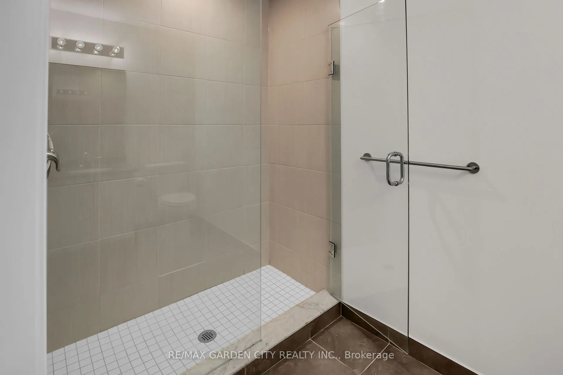 16 Concord Place, #431