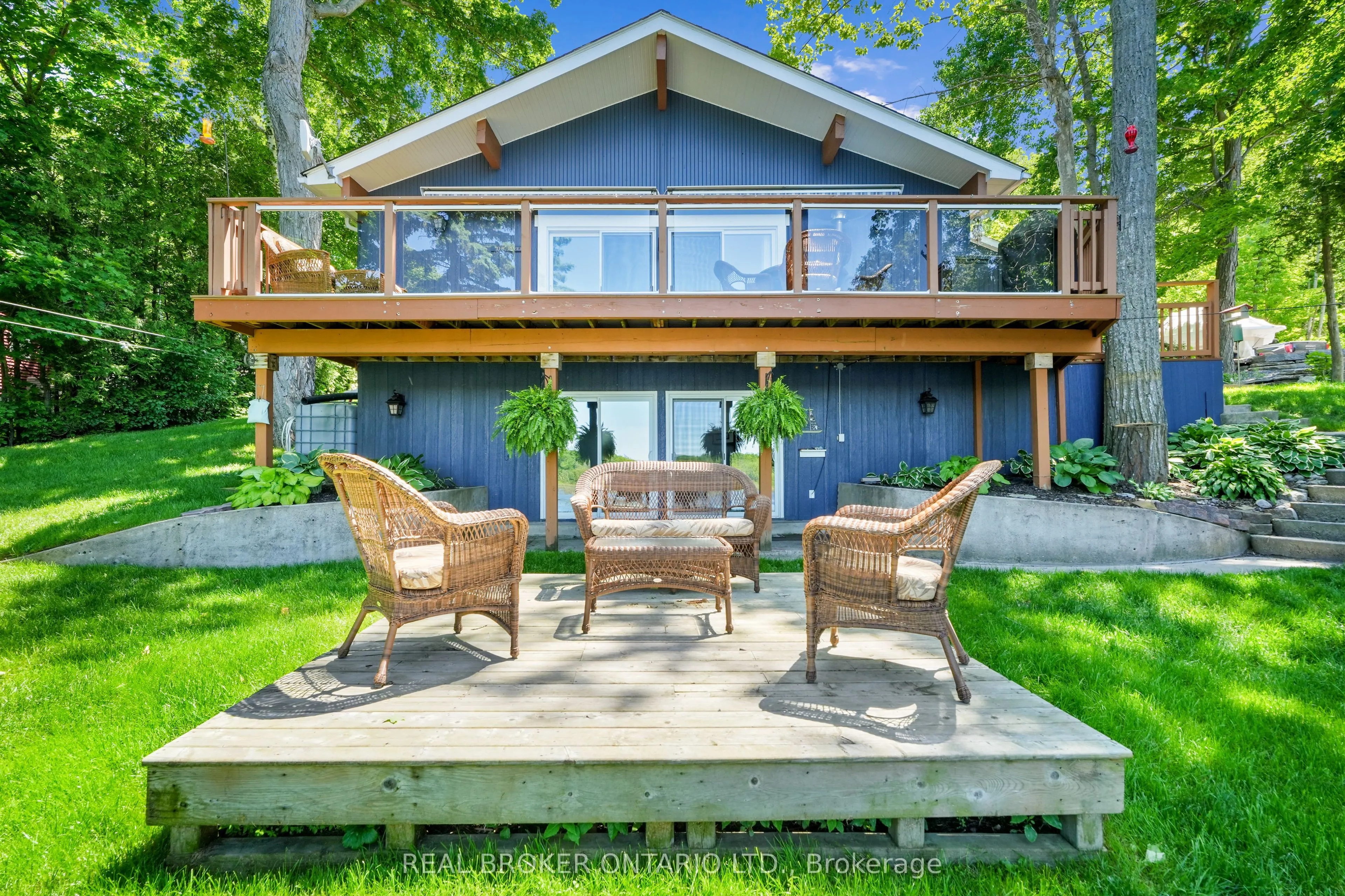 102 Fleming Bay Road N
