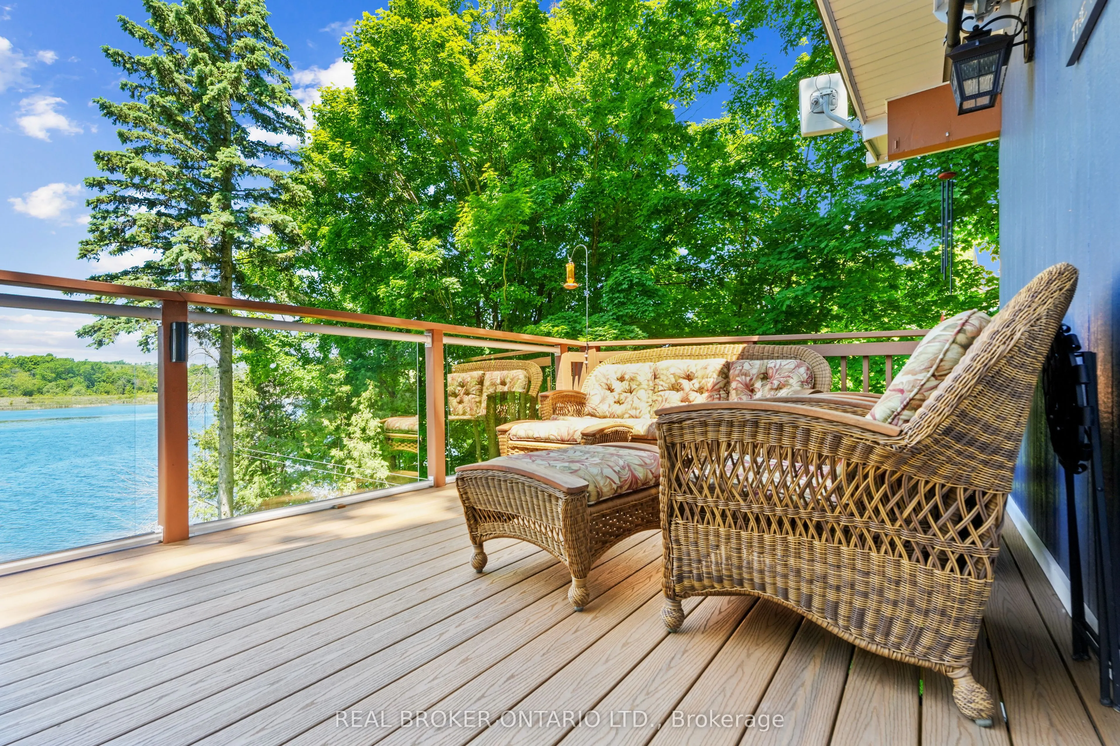 102 Fleming Bay Road N